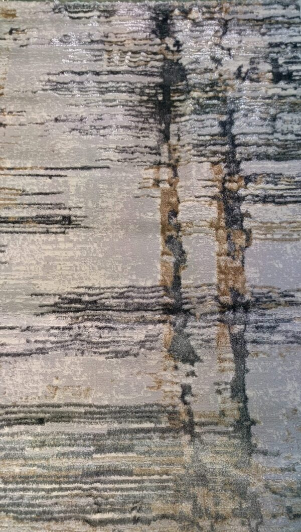 Misty Horizon Duel-View Rug - Neutral Tones with Soft Linear Flow