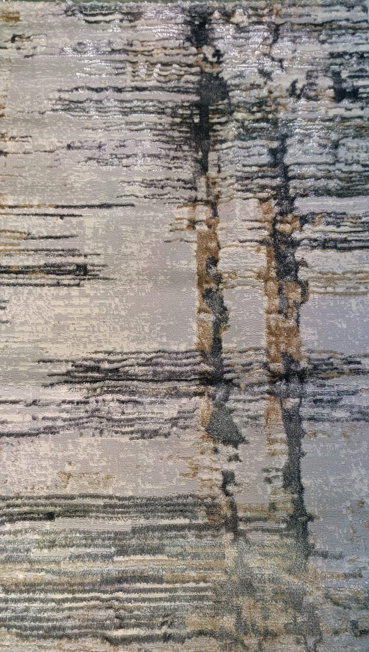 Misty Horizon Duel-View Rug - Neutral Tones with Soft Linear Flow