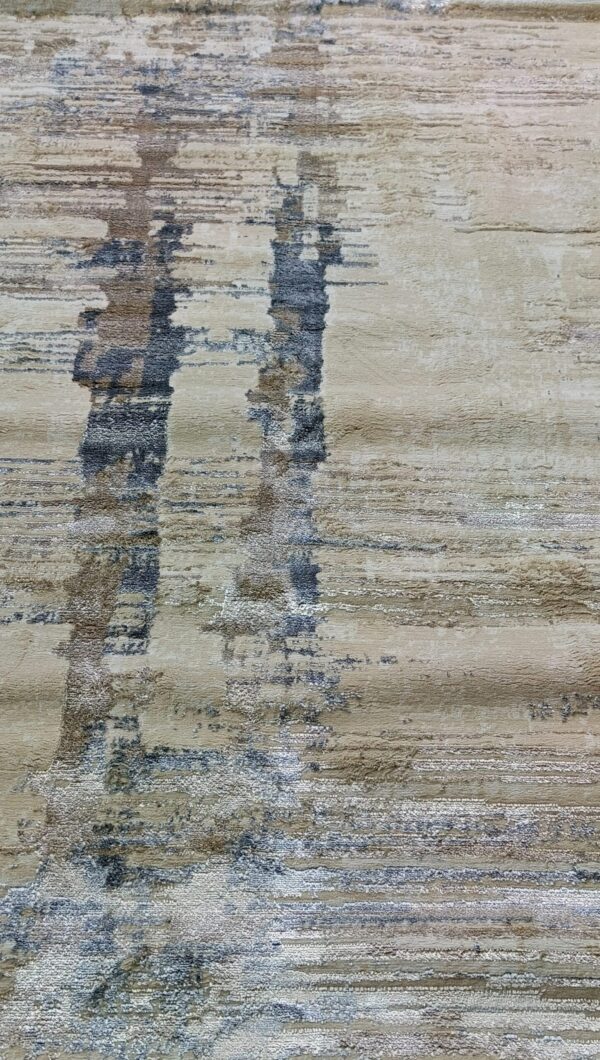 Desert Sand Mirage Duel-View Rug - Beige Base with Subtle Shiny Strokes