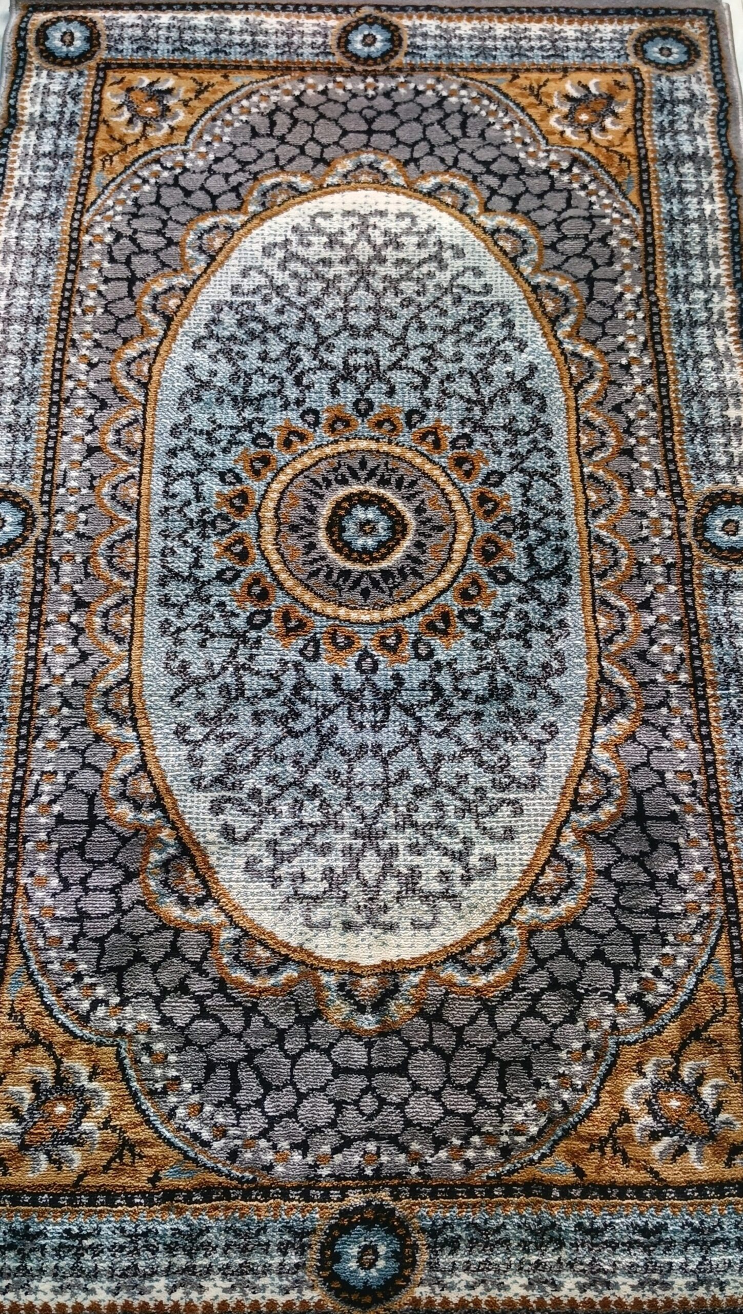 Grey & Gold Oval Medallion Rug - Traditional Royal Design
