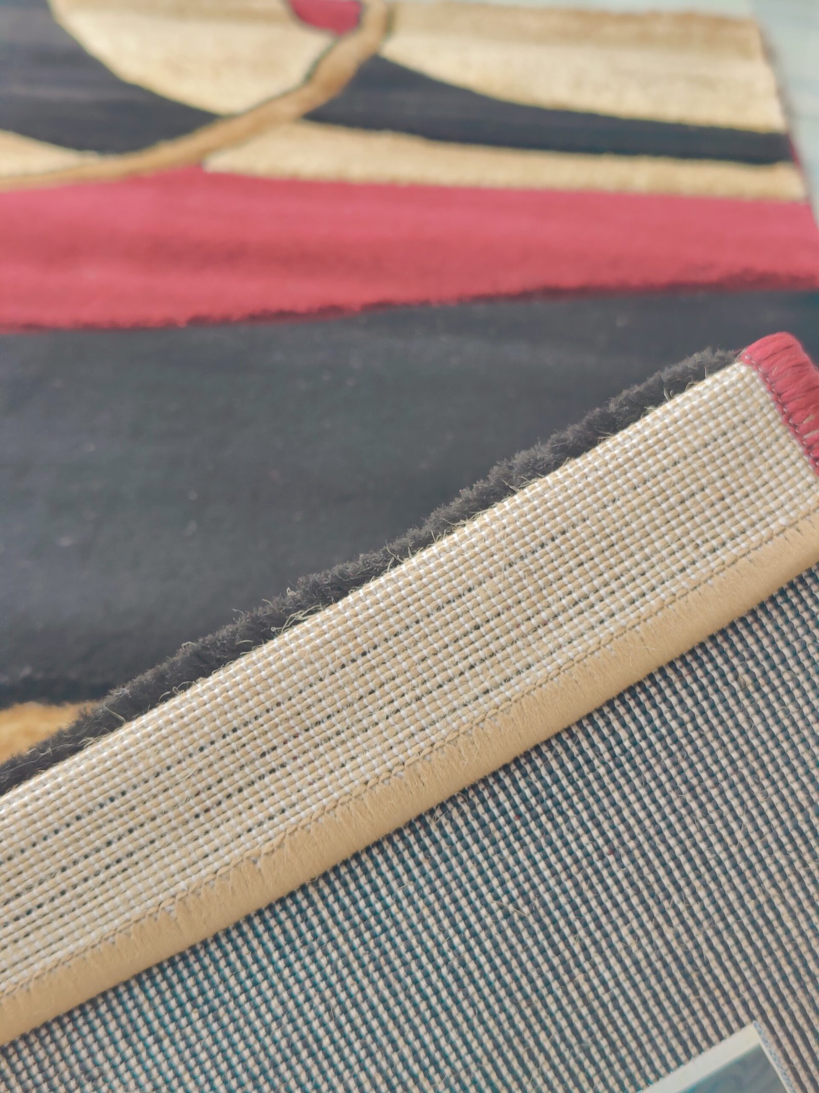 Adnan Luxury Wave Pattern Runner Rug 2.5x5ft – Bold Black, Red & Gold for a Striking Look - Image 3