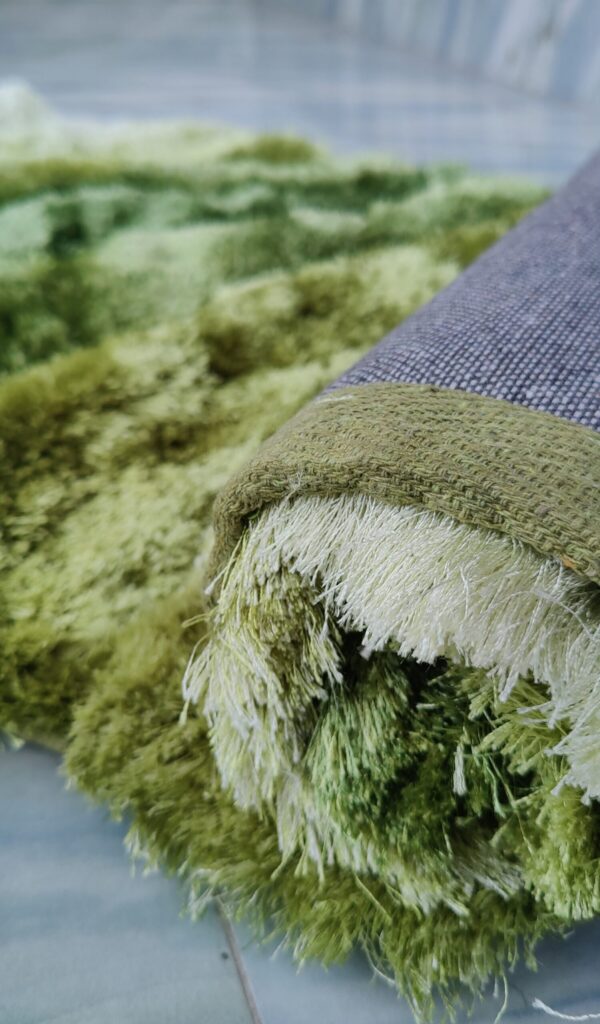 Premium Shaggy Modern Rug for Living Room, Elegant Bed Side Runner in Elegant Green - Image 3