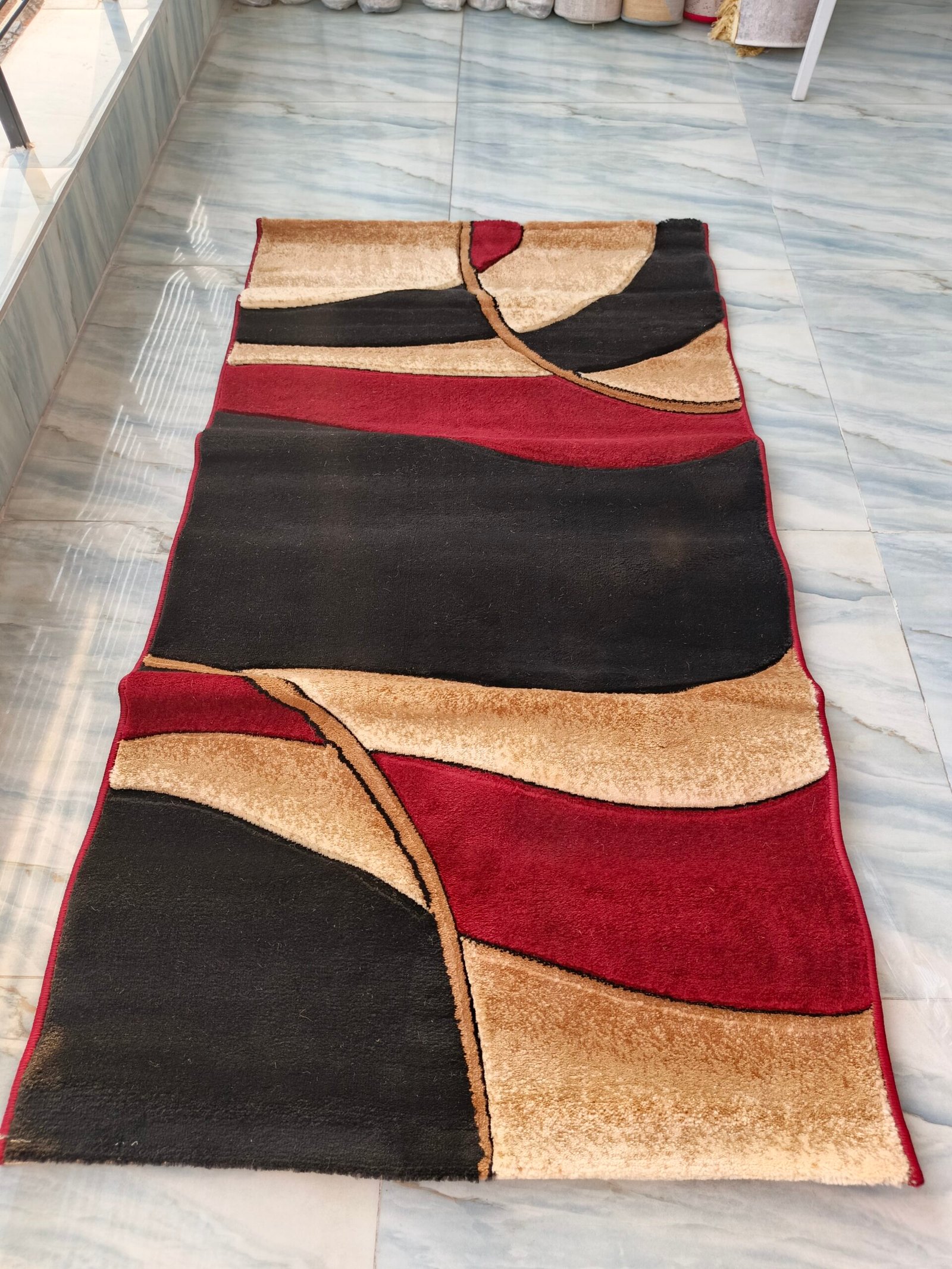 Adnan Luxury Wave Pattern Runner Rug 2.5x5ft – Bold Black, Red & Gold for a Striking Look - Image 6