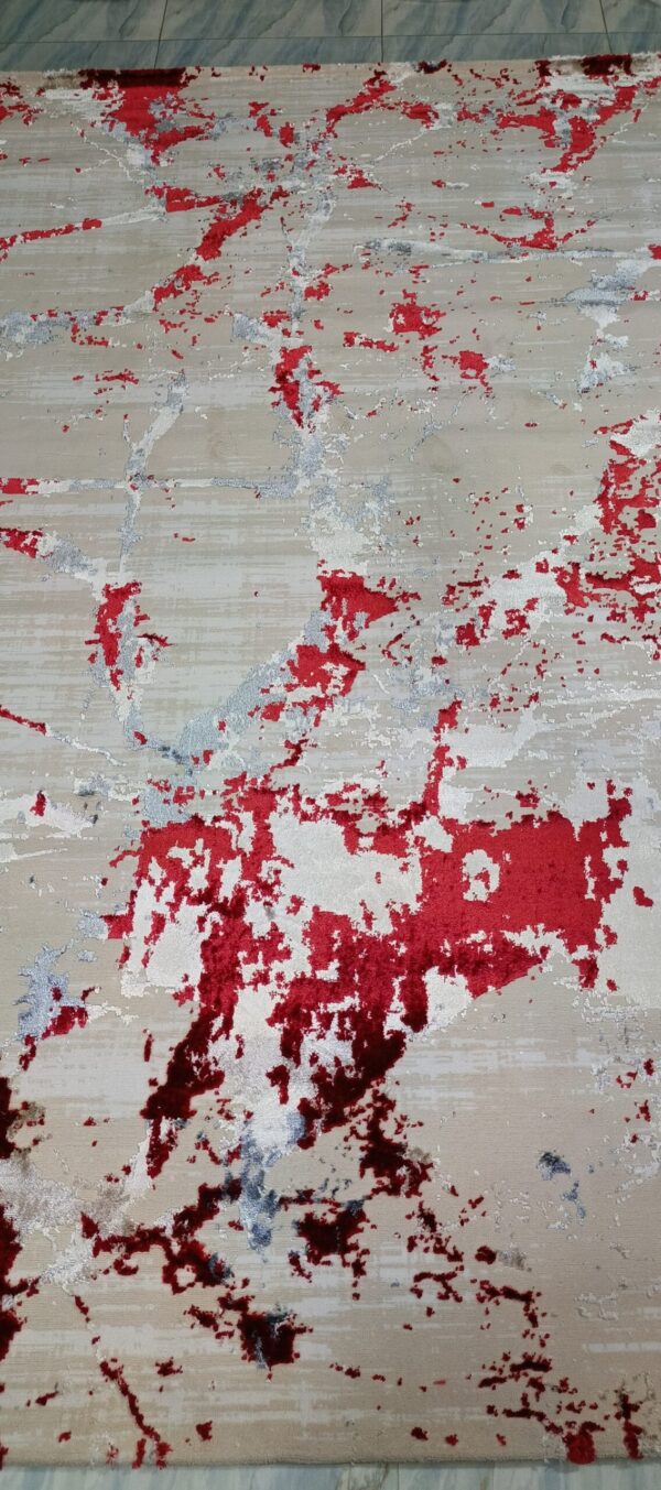 Crimson Glaze Duel-View Rug - Beige Canvas with Red & Silver Streaks - Image 2