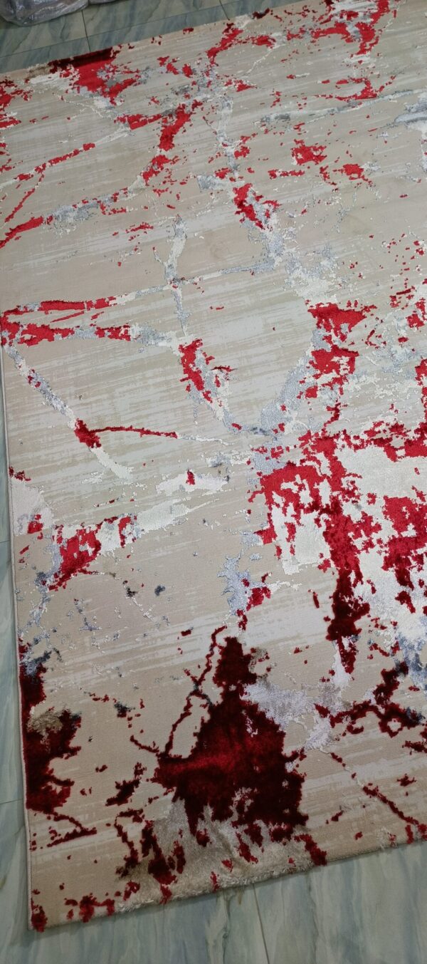 Crimson Glaze Duel-View Rug - Beige Canvas with Red & Silver Streaks - Image 4