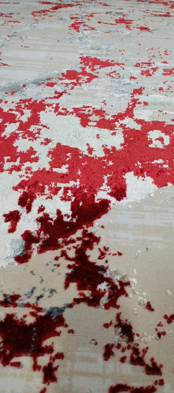 Crimson Glaze Duel-View Rug - Beige Canvas with Red & Silver Streaks - Image 7