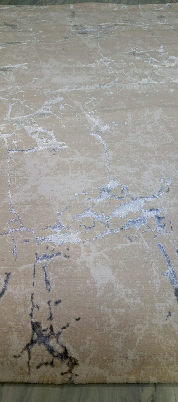 Silver Marble Trace - Abstract Beige Duel-View Rug with Metallic Veins - Image 2
