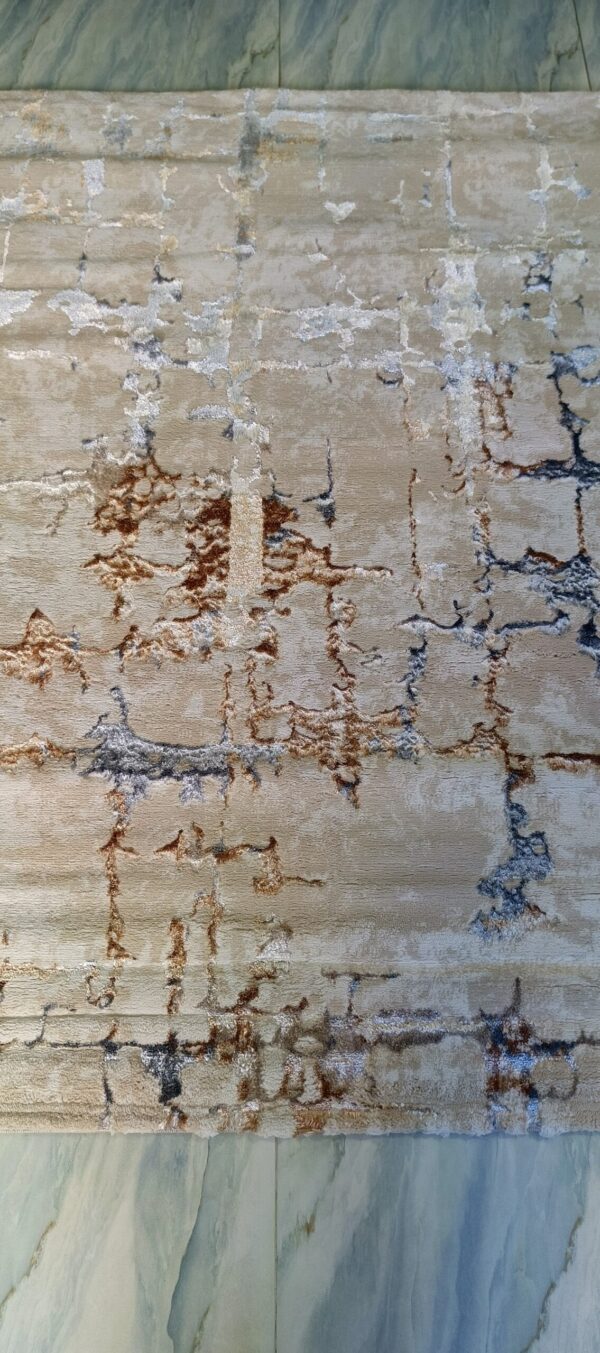 Desert Gold Luxe Duel-View Rug – Sandy Cracks with Metallic Veins - Image 3