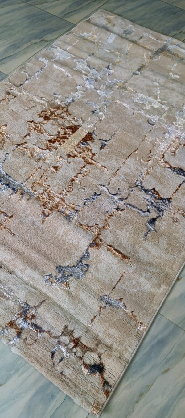 Desert Gold Luxe Duel-View Rug – Sandy Cracks with Metallic Veins - Image 4