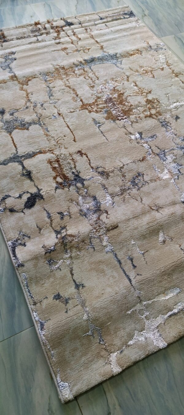 Desert Gold Luxe Duel-View Rug – Sandy Cracks with Metallic Veins - Image 7