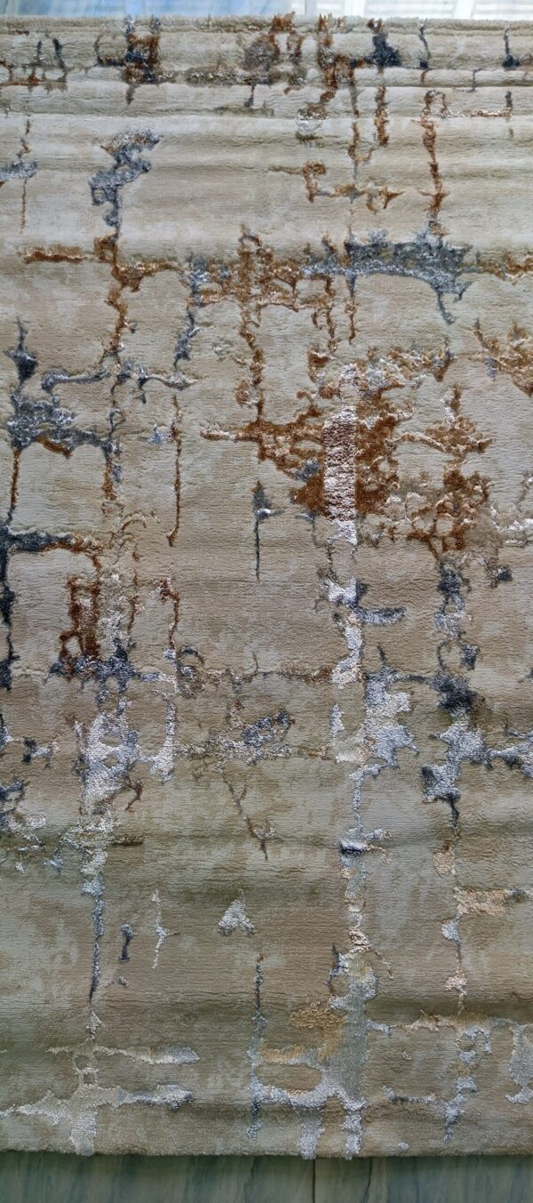 Desert Gold Luxe Duel-View Rug – Sandy Cracks with Metallic Veins - Image 10