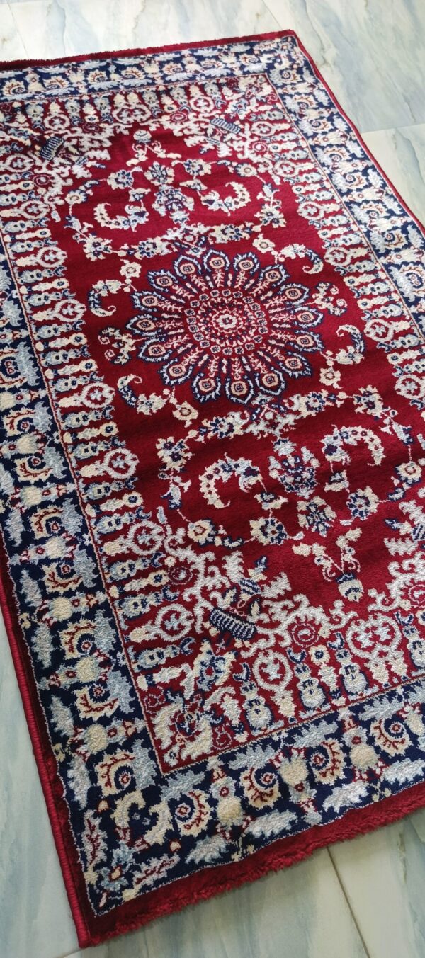 Classic Red Persian Rug with Floral Motifs & Navy Border - Image 5