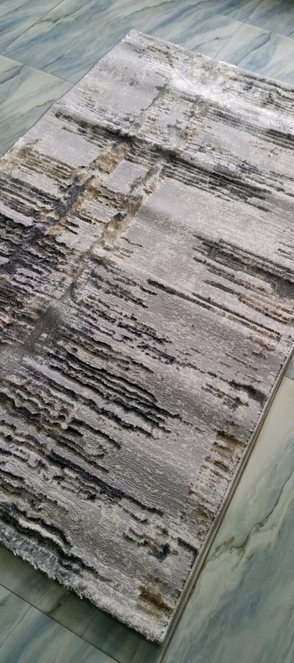 Misty Horizon Duel-View Rug - Neutral Tones with Soft Linear Flow - Image 5
