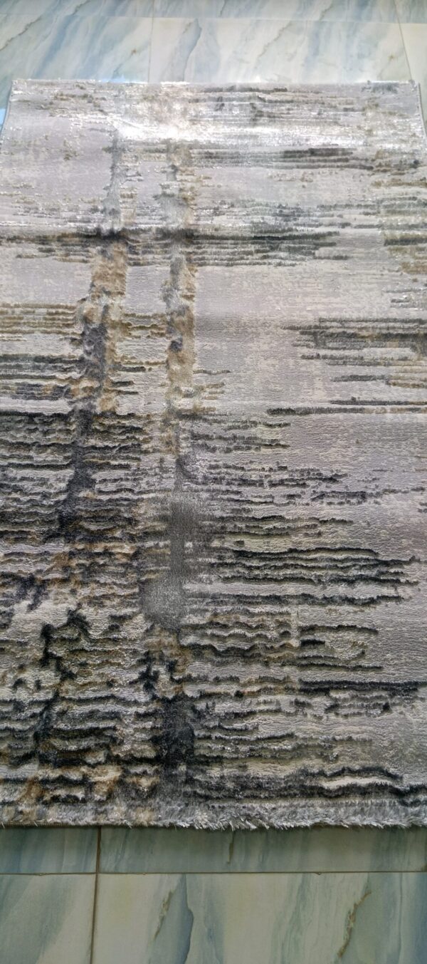 Misty Horizon Duel-View Rug - Neutral Tones with Soft Linear Flow - Image 7