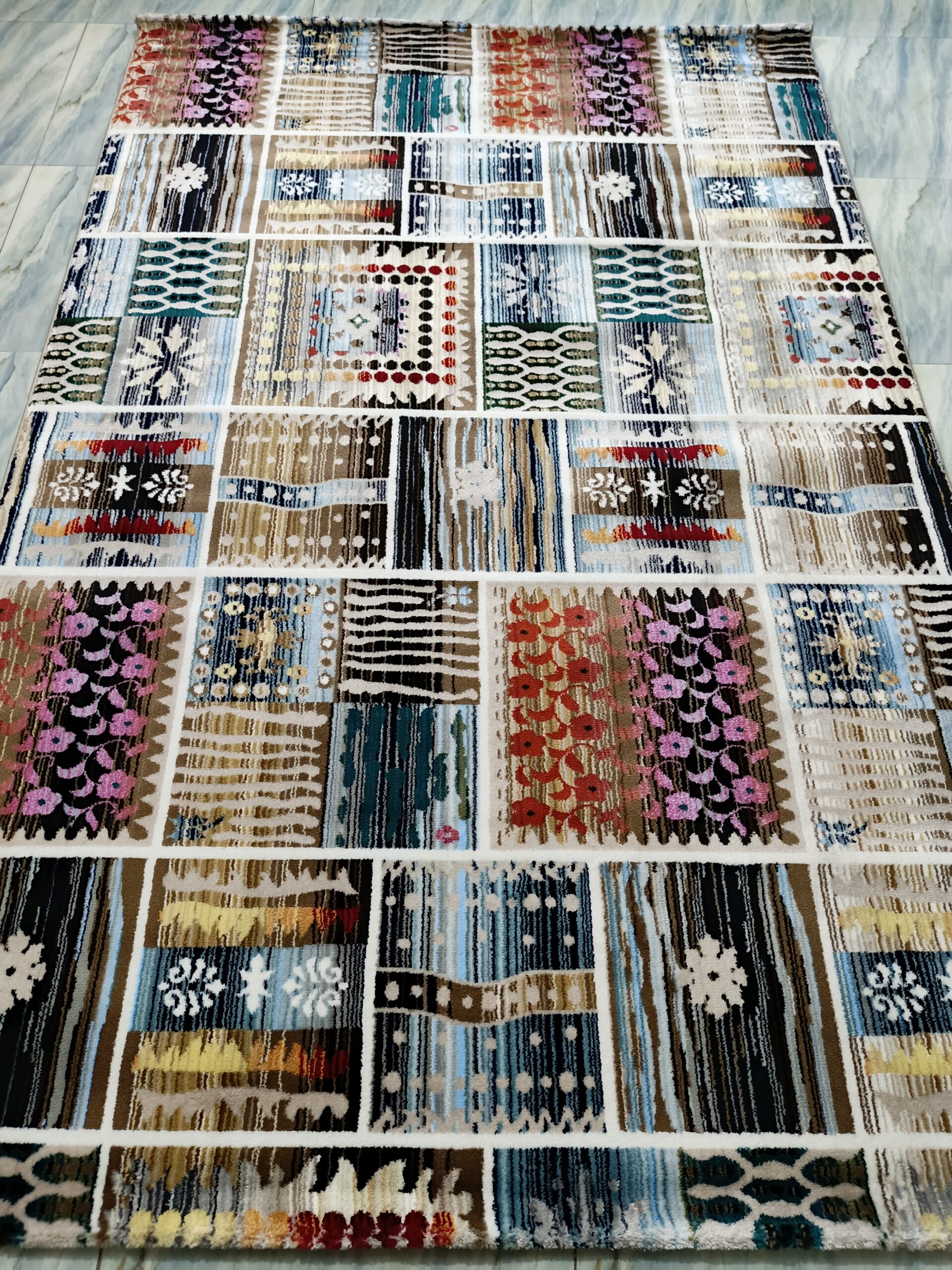 Ethnic Weave – 6x9 Ft Patchwork Rug in Blue, Beige & Multicolor