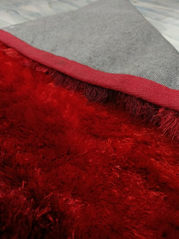 Premium Shaggy Modern Rug for Living Room, Elegant Bed Side Runner in Maroon Red - Image 2