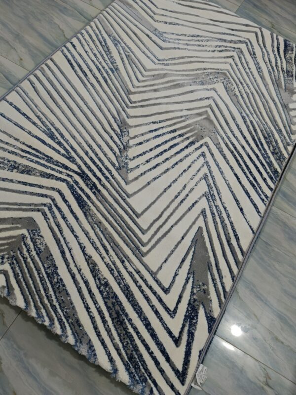 Zigwave – 4x6 Ft Textured Rug in White, Grey & Blue - Image 4