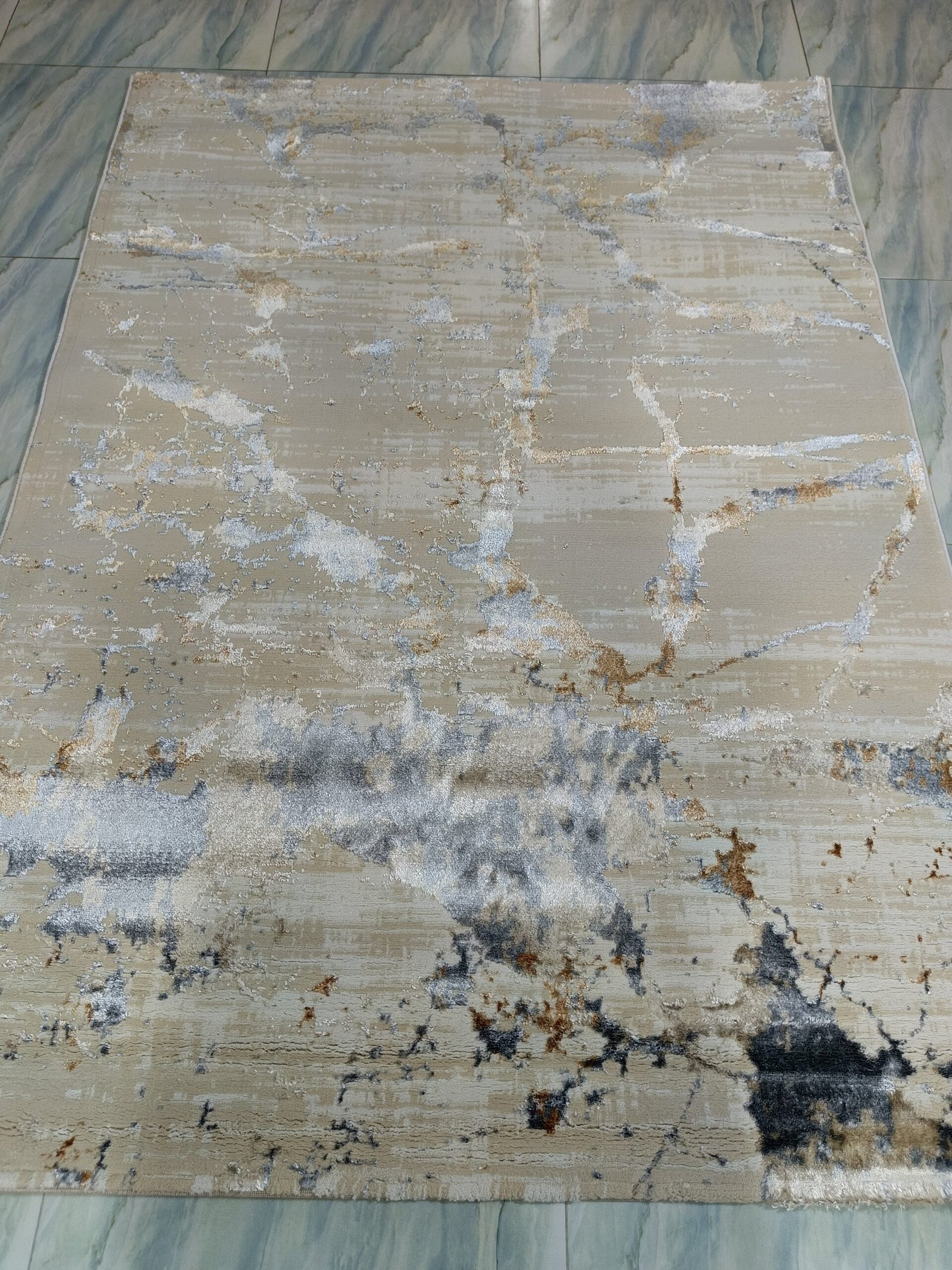 Modern Abstract Rug – 3D Glossy Texture | Premium Turkish Carpet in Cream, Grey & Gold Blend - Image 2