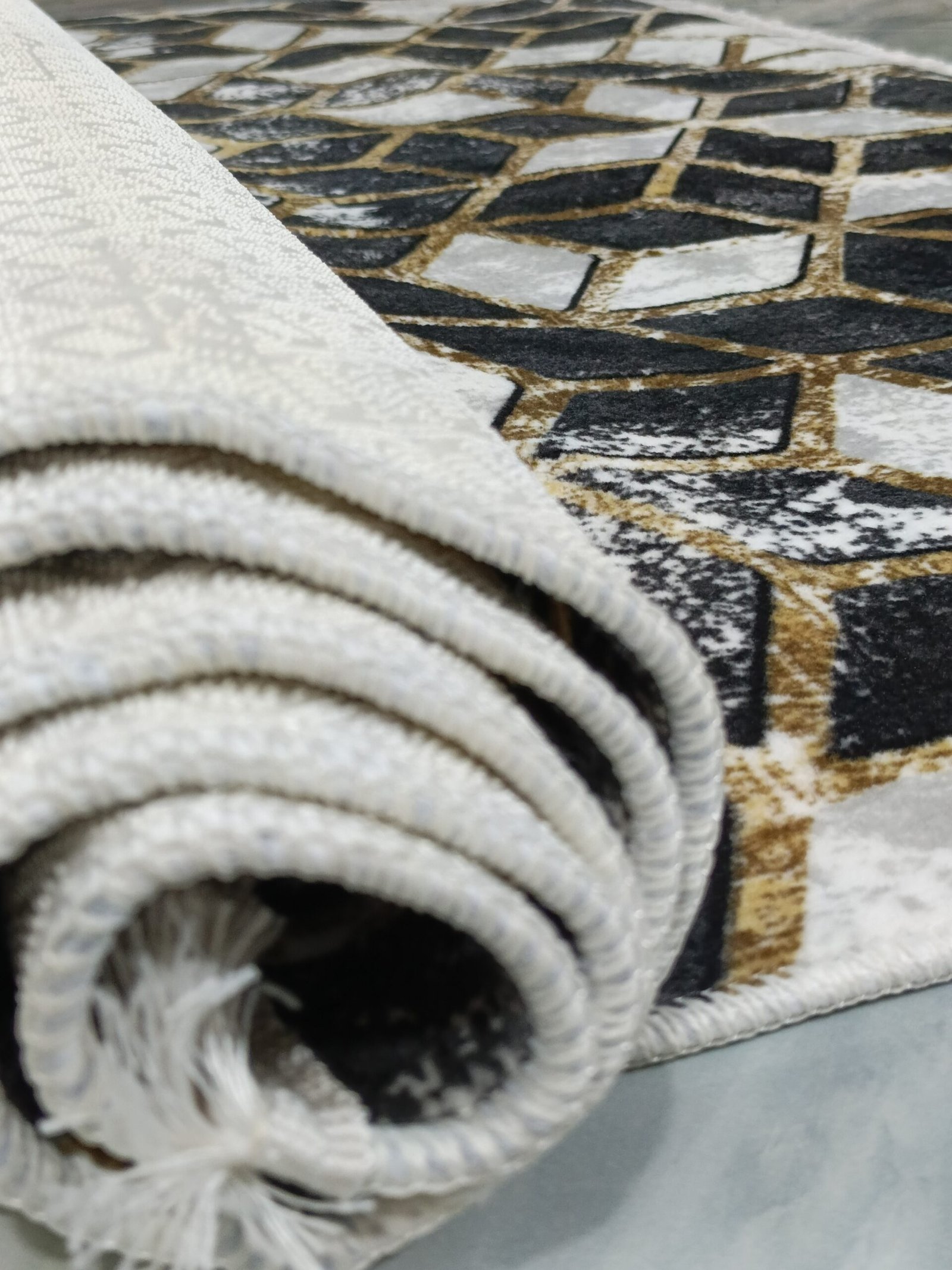 Premium Turkish Rug – Geometric 3D Cube Design | Gold, Black & White Modern Carpet with Anti-Slip Backing - Image 9