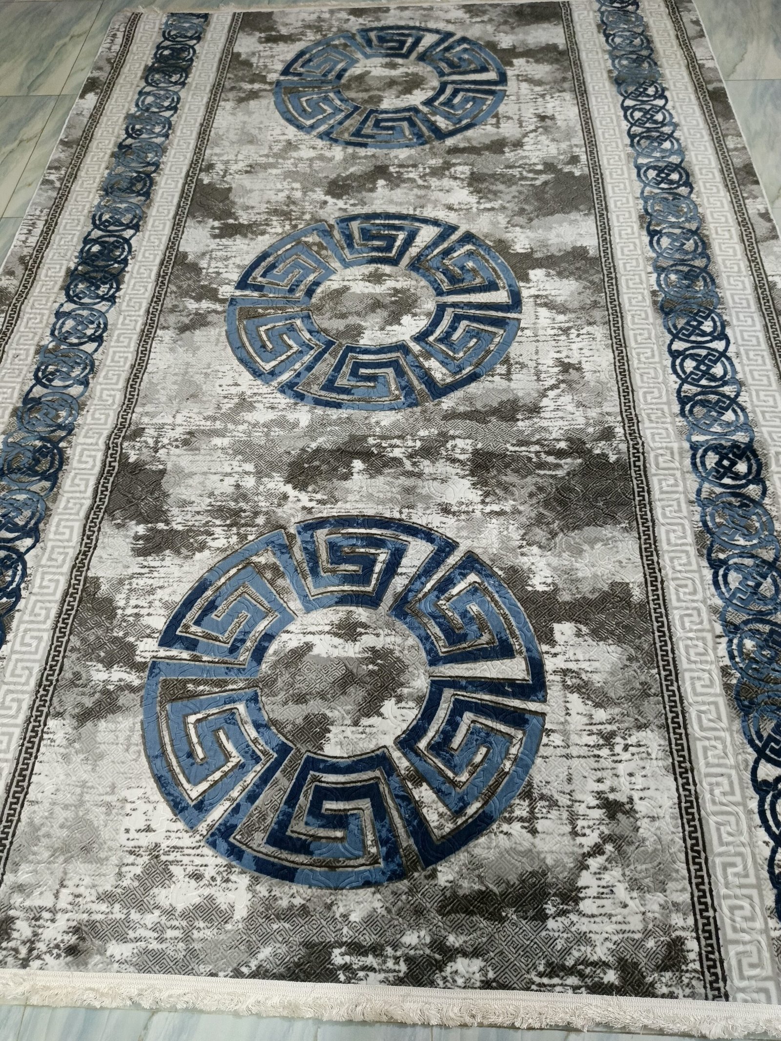 Luxury Turkish Carpet โ 6.5x9.5 ft Blue & Grey Modern Medallion Design | Premium Washable Rug for Living Room, Drawing Room & Lounge - Image 2
