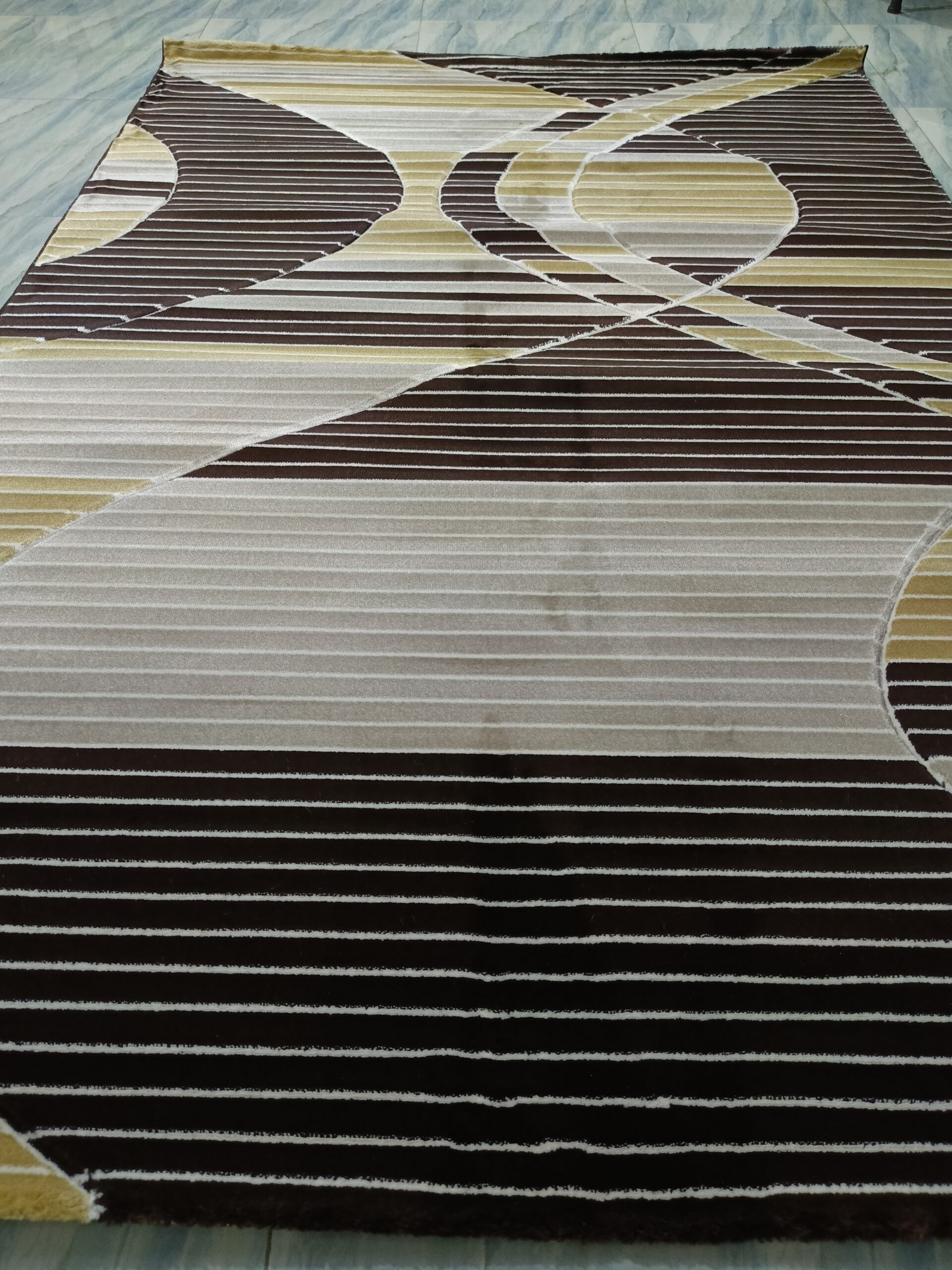 Modern Abstract Striped Rug – Brown & Beige Turkish Carpet | Soft & Durable Contemporary Floor Mat