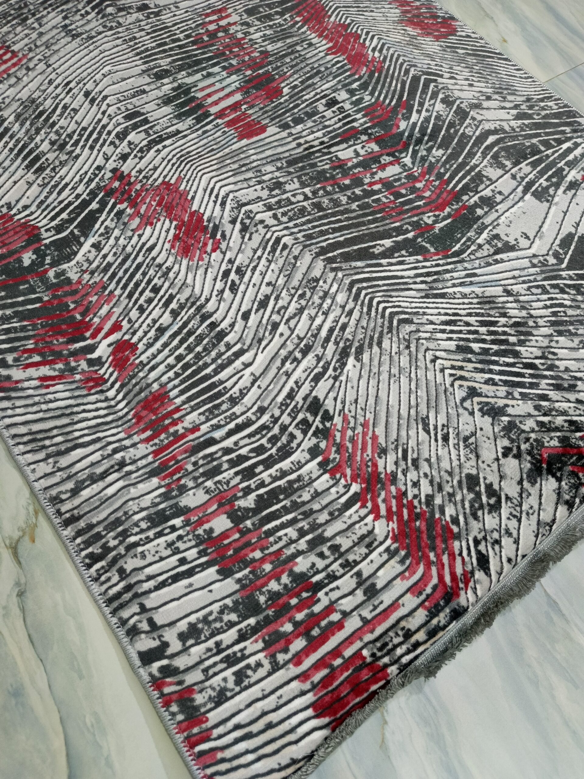 Abstract Turkish Rug – Red & Black Anti-Slip Soft Carpet for Living Room, Bedroom & Study Corners