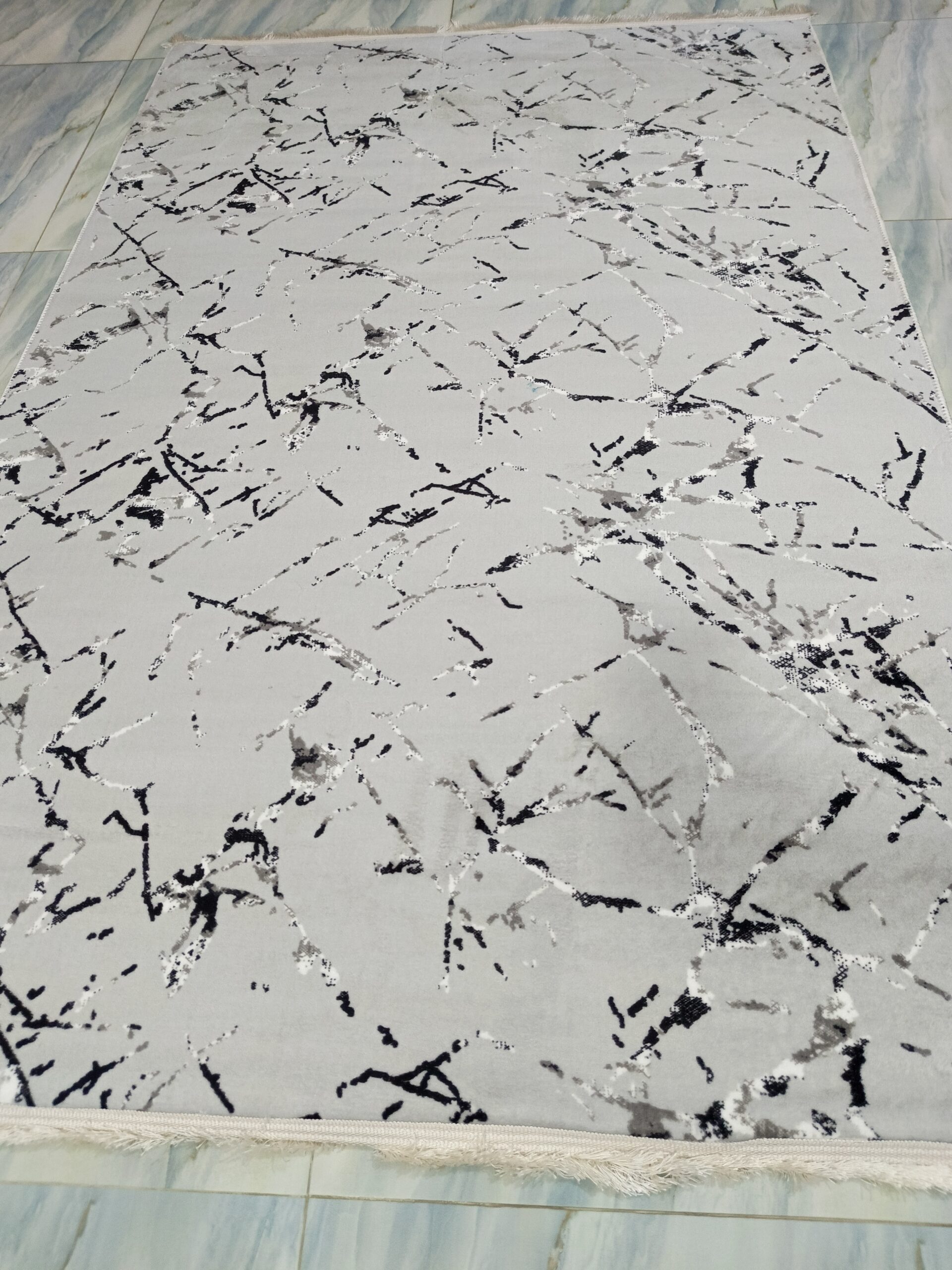 Light Grey Marble Abstract Turkish Rug – Soft Anti-Slip Carpet with Fringe for Bedroom, Living Room & Study Area