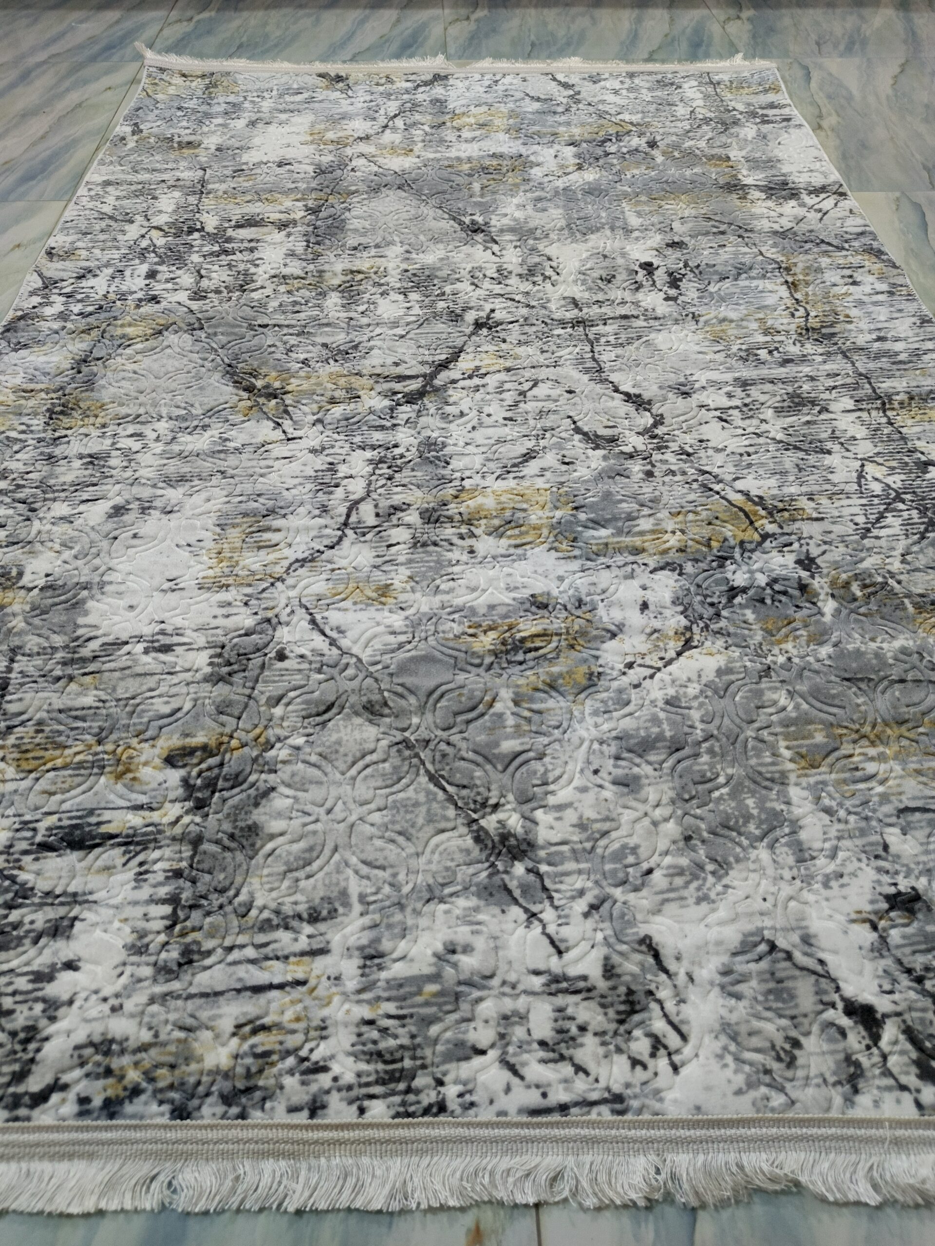 Grey & Gold Textured Turkish Rug – Embossed Abstract Carpet with Fringe for Living Room, Bedroom & Formal Corners
