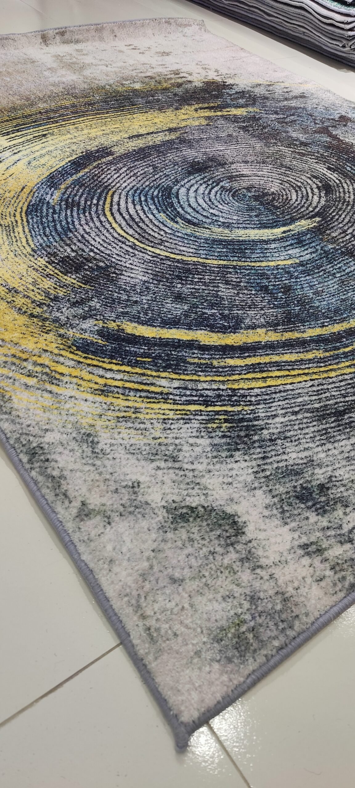 Premium Spiral Ripple Rug – Blue & Yellow Abstract Carpet (4x5.3 ft, 10mm, China Origin) - Image 2