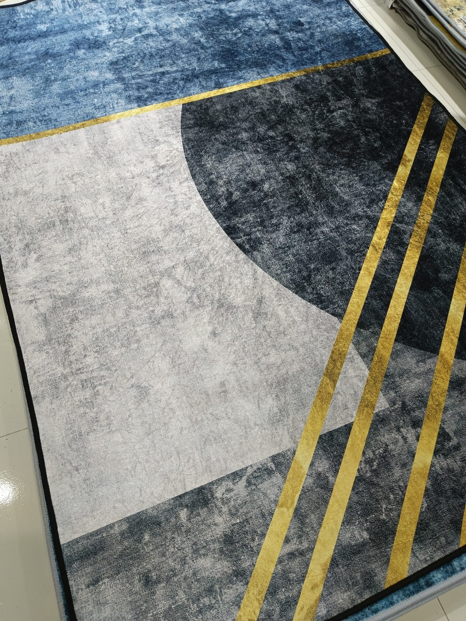 Premium Modern Geometric Rug – Teal, Grey & Gold Accent Carpet (4x6 ft, 8mm, China Origin) - Image 2