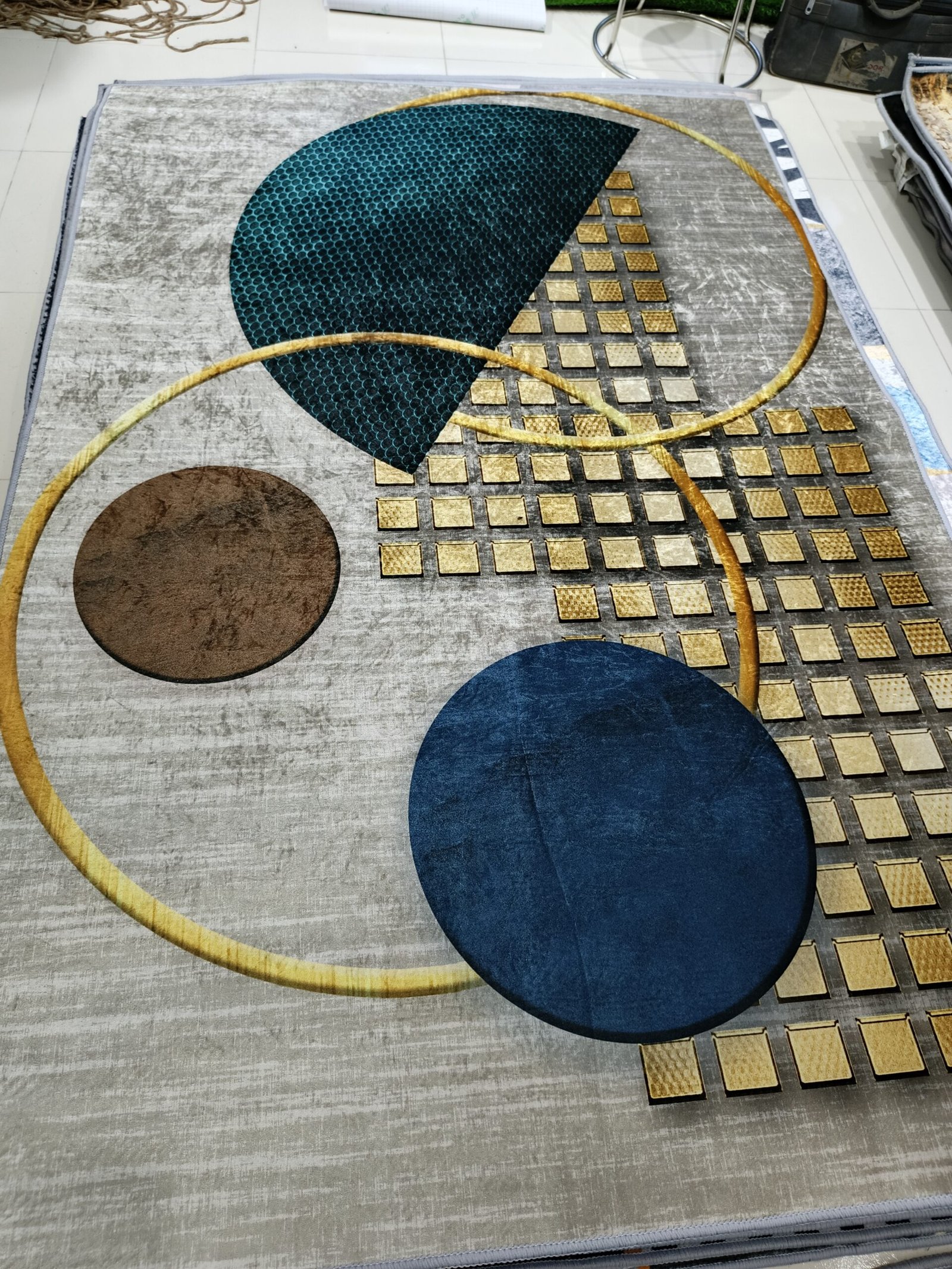 Geometric Circle Rug 4x6 ft – Premium Blue & Gold Carpet
