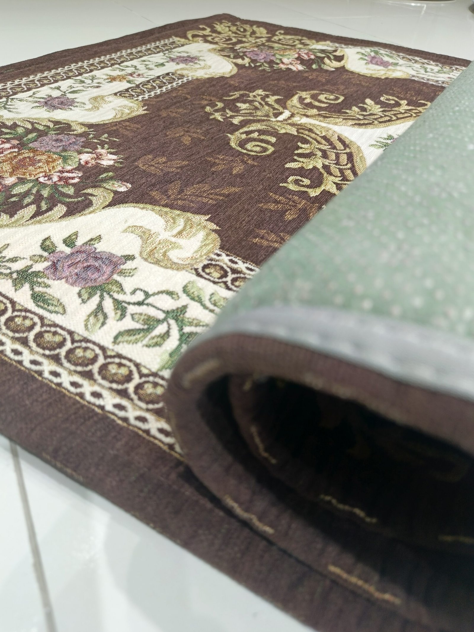 Classic Irani-Style Cotton Rug 3x4.5 ft – Brown & Floral Elegance (Made in China) - Image 5