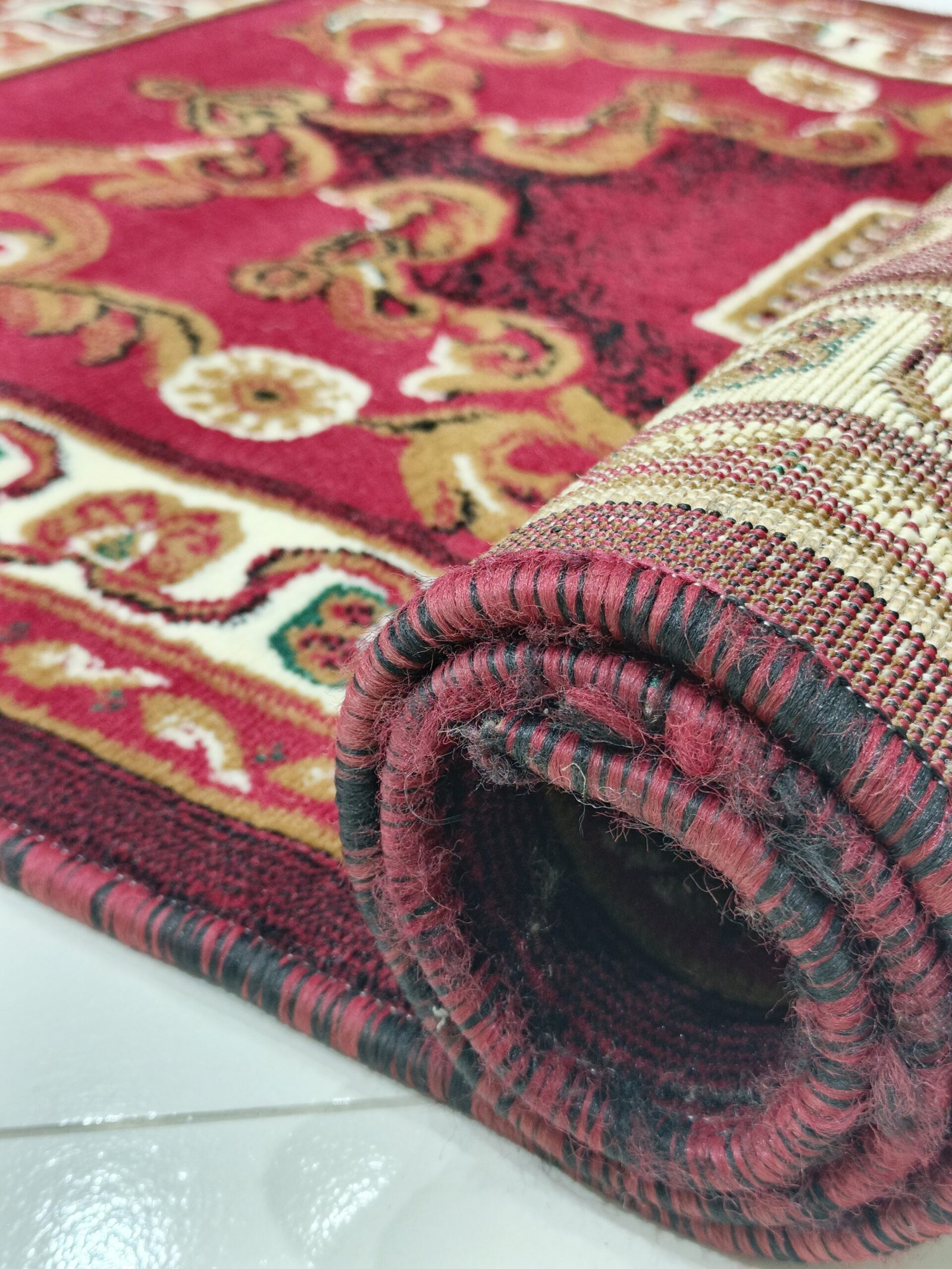 Indonesian Classic Rug 3x5 ft – Red Medallion Floral Carpet - Image 5