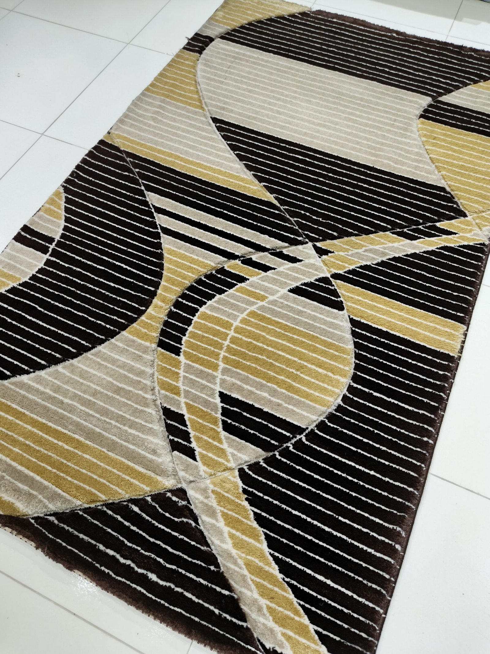 Topkapi Premium Turkish Rug – 3x5 ft Modern Striped Design | Brown & Golden Carpet - Image 3