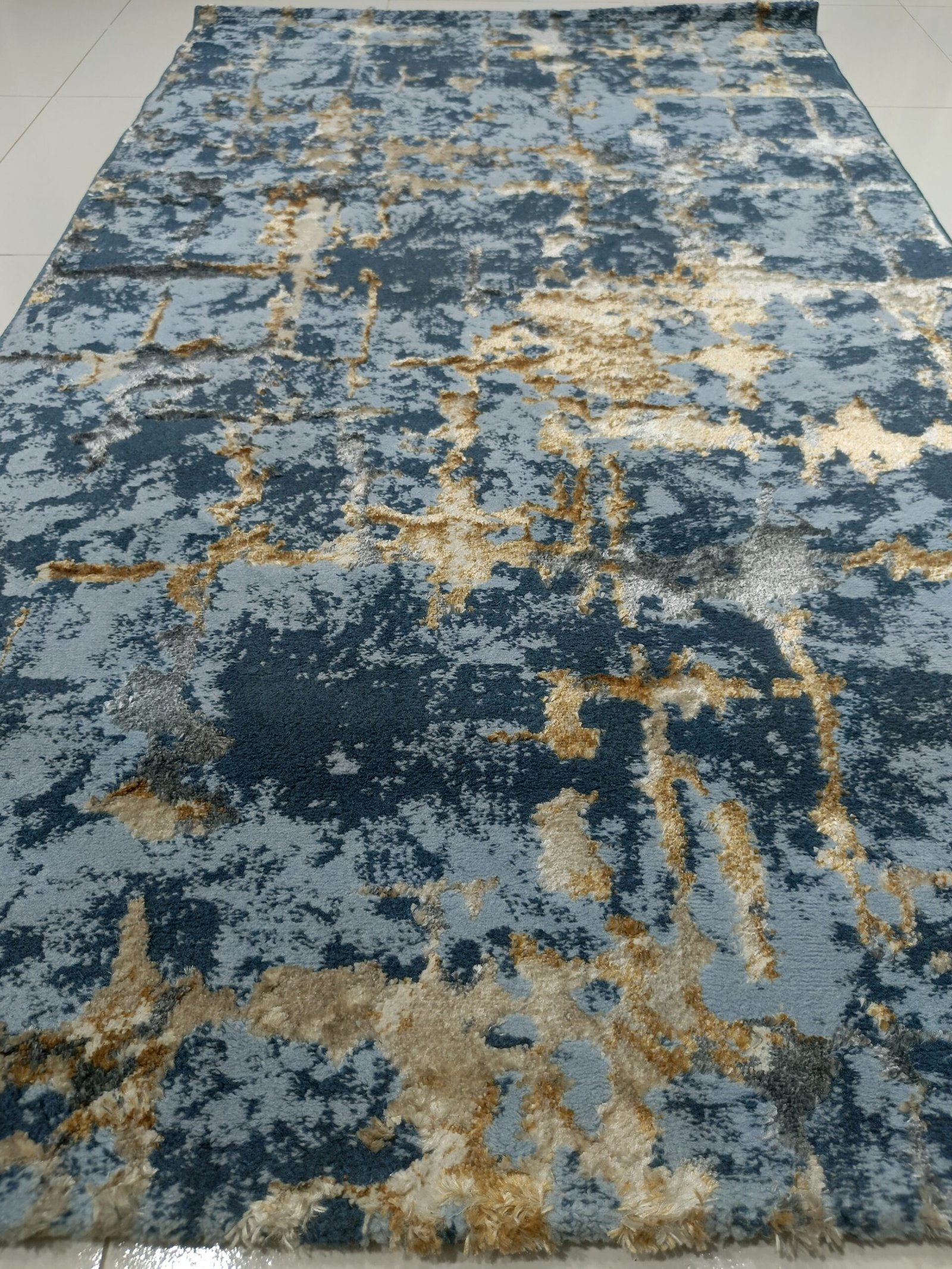 Premium Turkish Shiny Carpet – Modern Abstract Blue & Gold Rug (4x6 ft) - Image 3