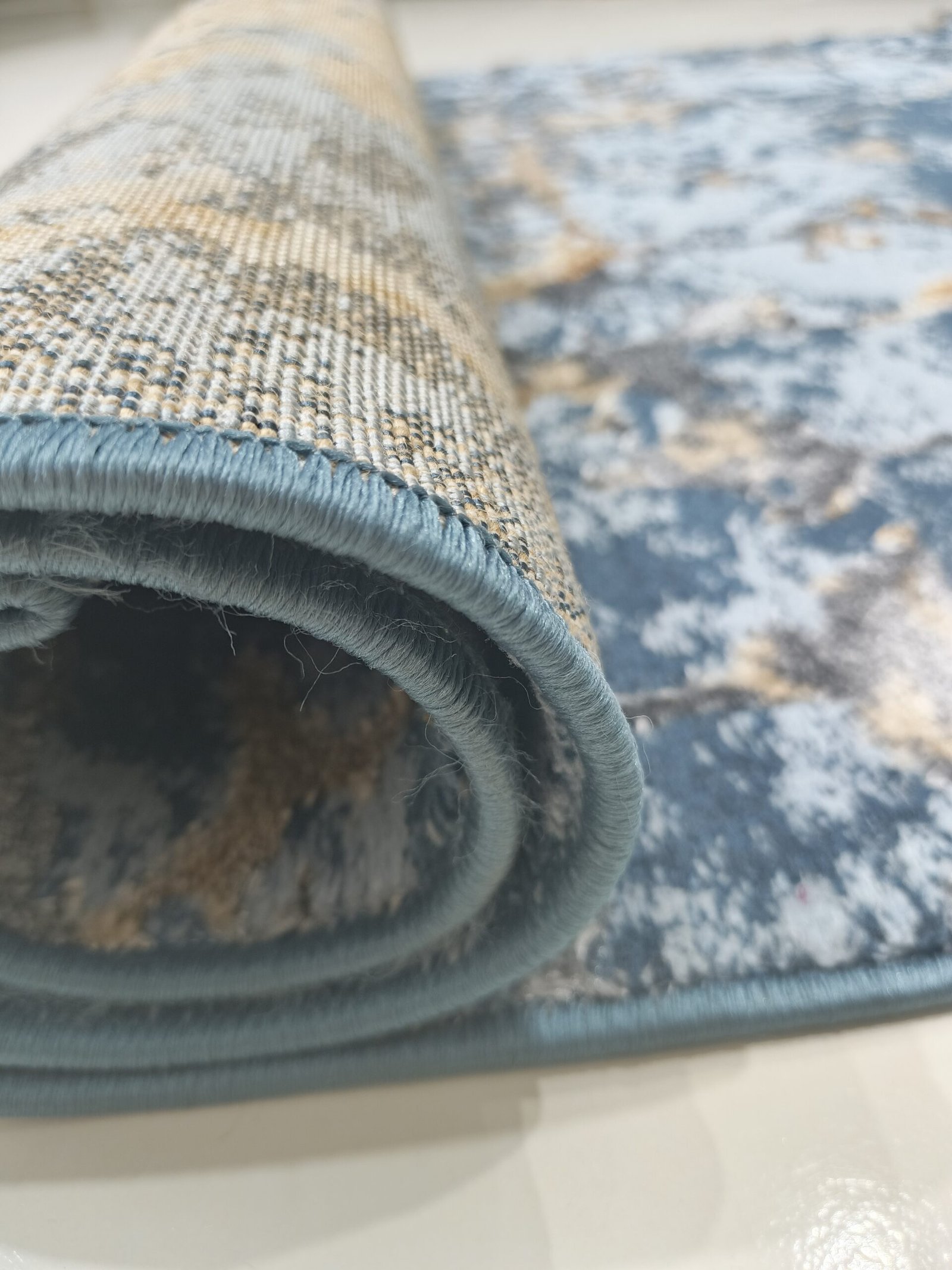 Premium Turkish Shiny Carpet – Modern Abstract Blue & Gold Rug (4x6 ft) - Image 5