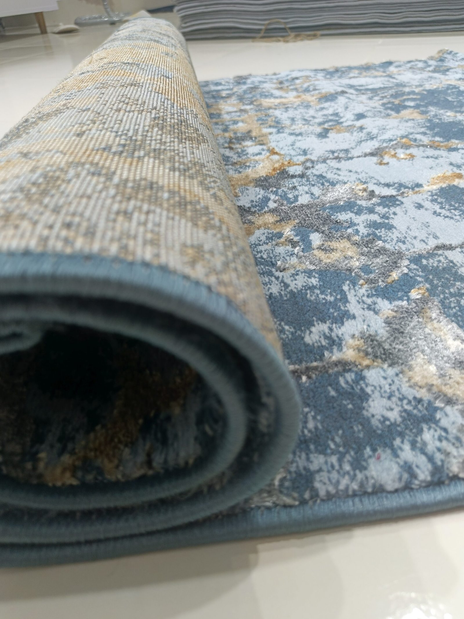 Premium Turkish Shiny Carpet – Modern Abstract Blue & Gold Rug (4x6 ft) - Image 6