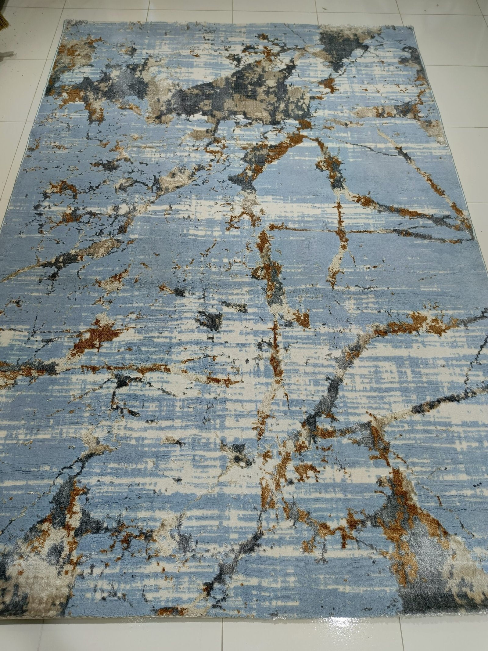 Premium Turkish 3D Shinny Carpet – Modern Abstract Light Blue & Grey Rug (160×230 cm)