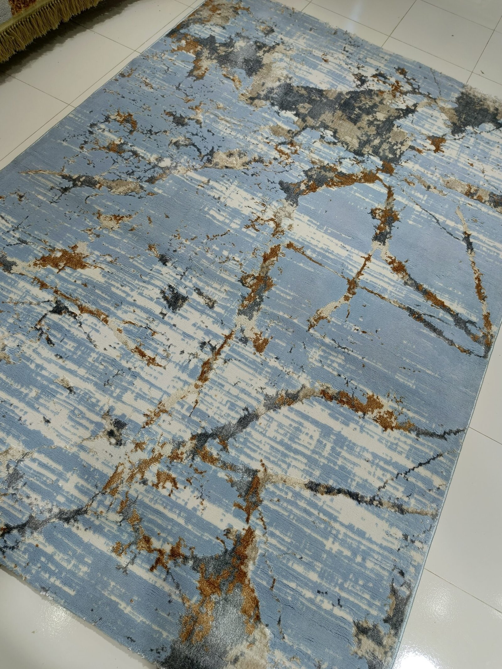 Premium Turkish 3D Shinny Carpet – Modern Abstract Light Blue & Grey Rug (160×230 cm) - Image 2