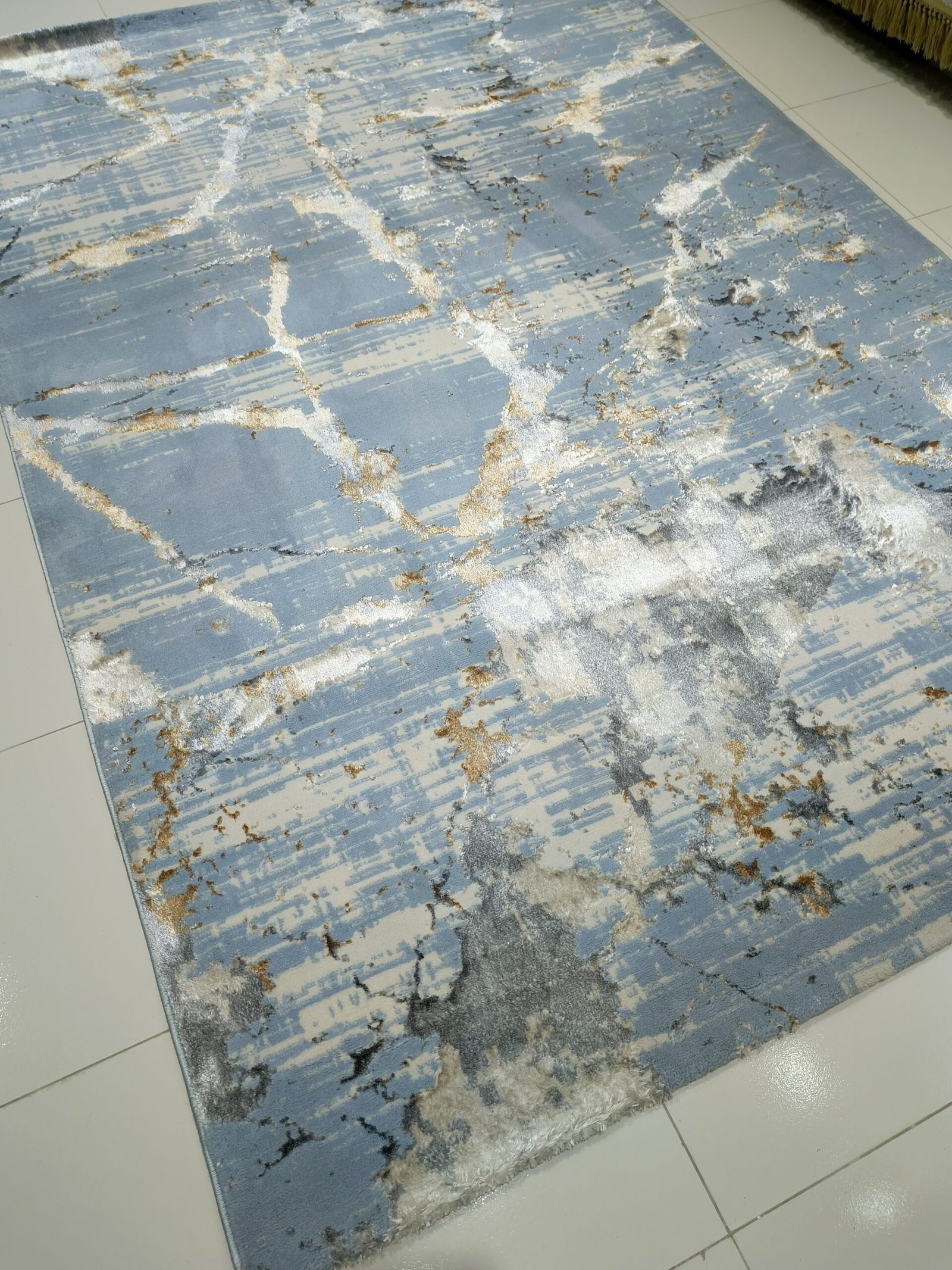 Premium Turkish 3D Shinny Carpet – Modern Abstract Light Blue & Grey Rug (160×230 cm) - Image 5