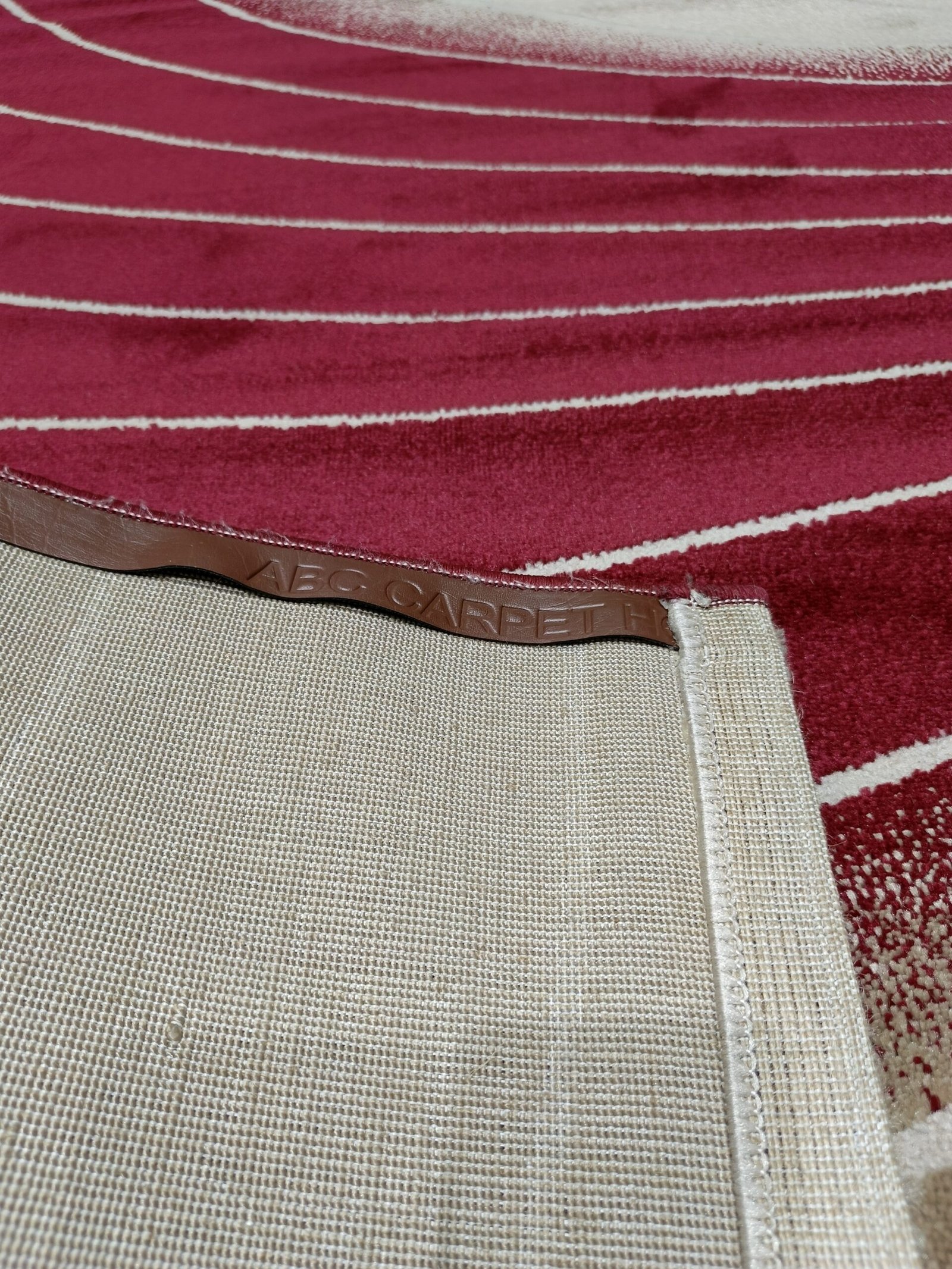 Premium Turkish Rug – New TOPKAPI Collection – Red & Brown Curved Gradient Design – 5x7 ft (150×210 cm) - Image 2