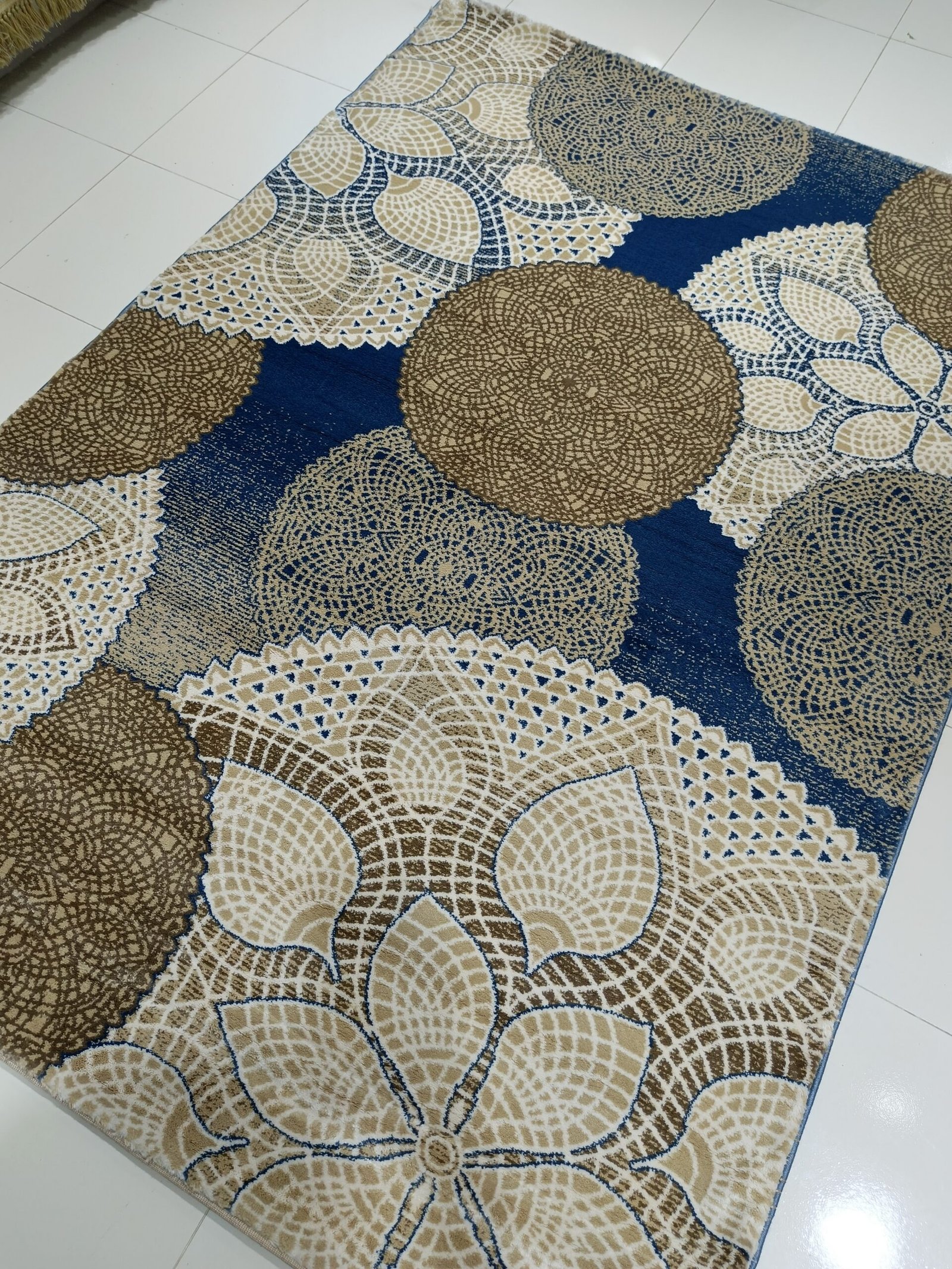 Premium Turkish Rug – Topkapi Lux Collection – Blue & Beige Floral Medallion Design – 5x7 ft (150×210 cm) - Image 4