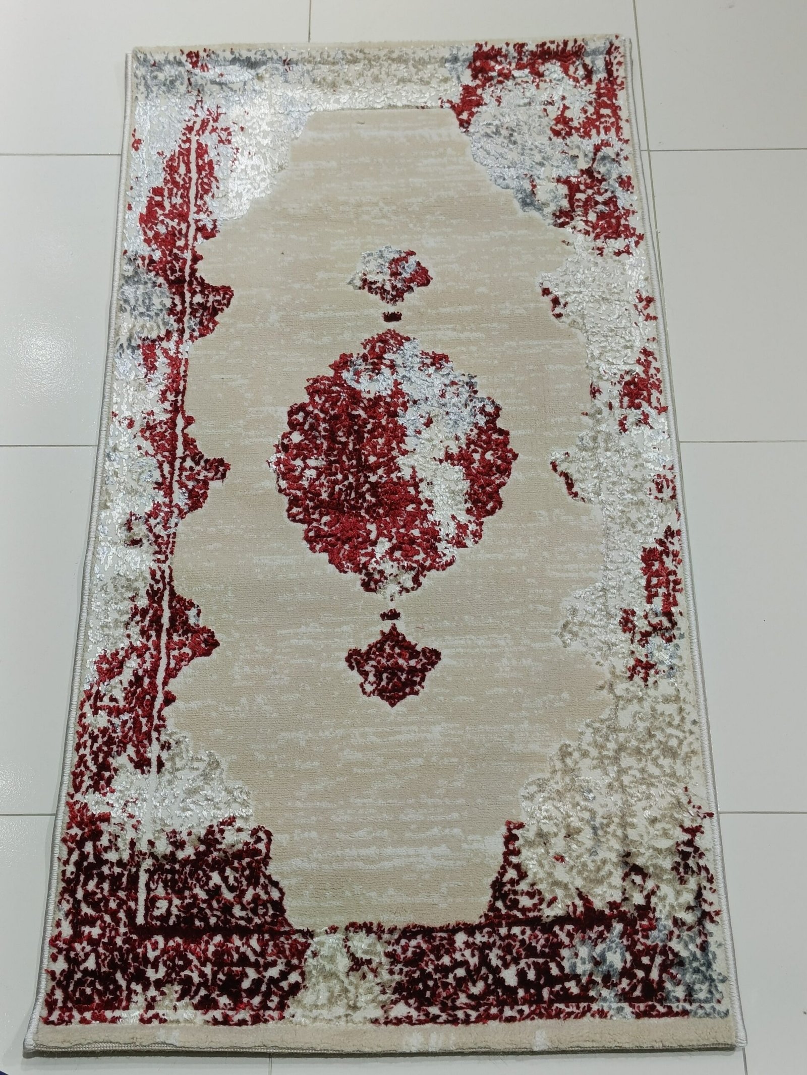 Turkish 3D Shiny VIP Rug – Ruby Glow Beige with Red Accent Design