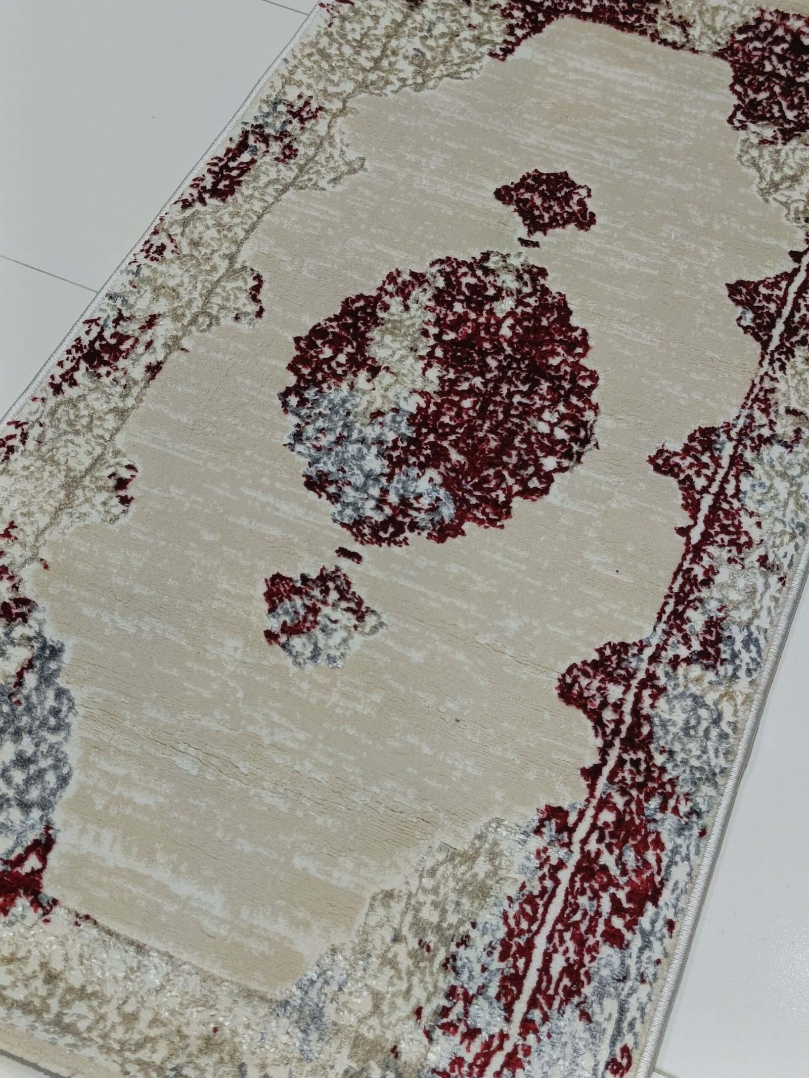 Turkish 3D Shiny VIP Rug โ Ruby Glow Beige with Red Accent Design - Image 4