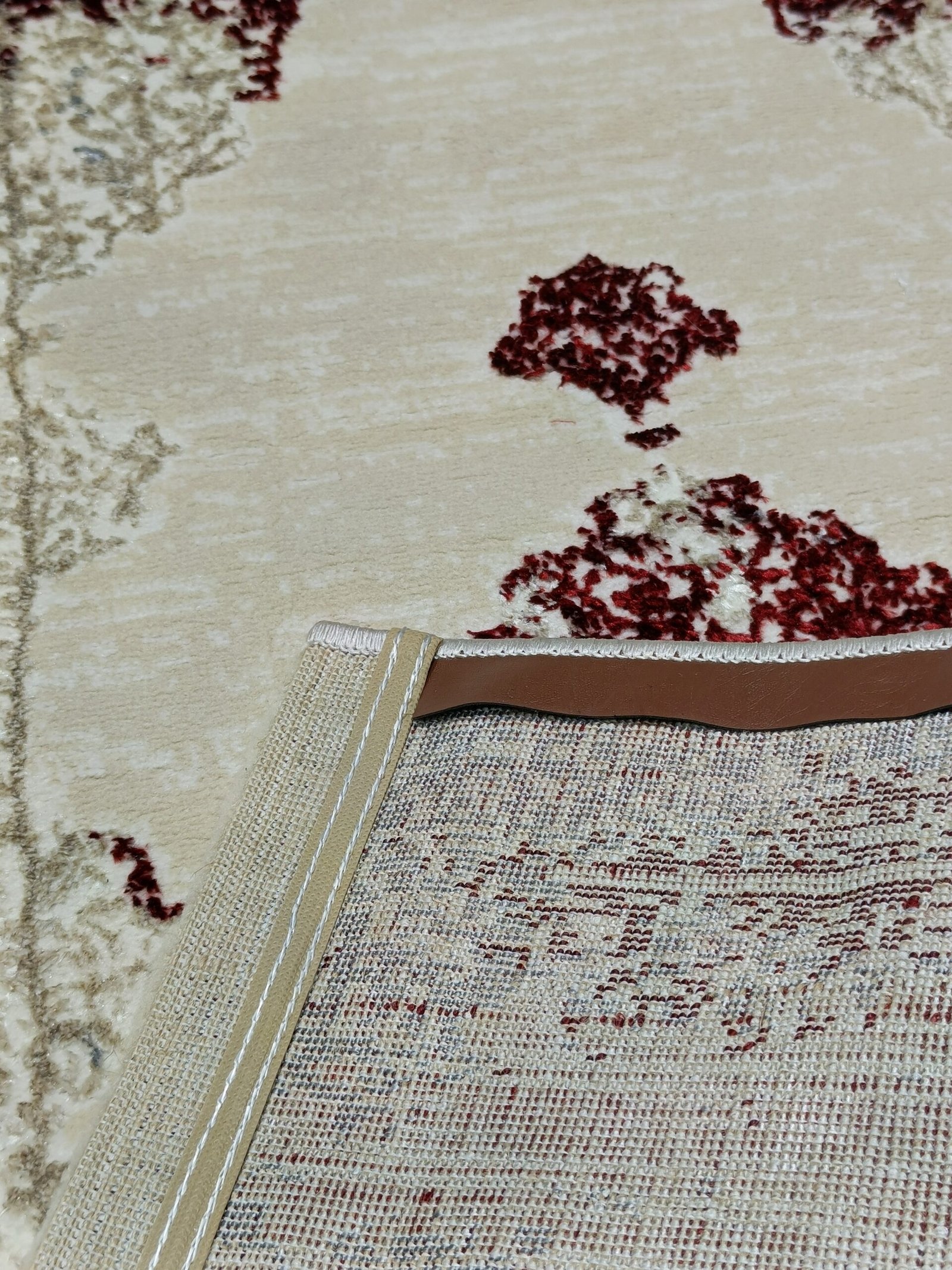 Turkish 3D Shiny VIP Rug โ Ruby Glow Beige with Red Accent Design - Image 5