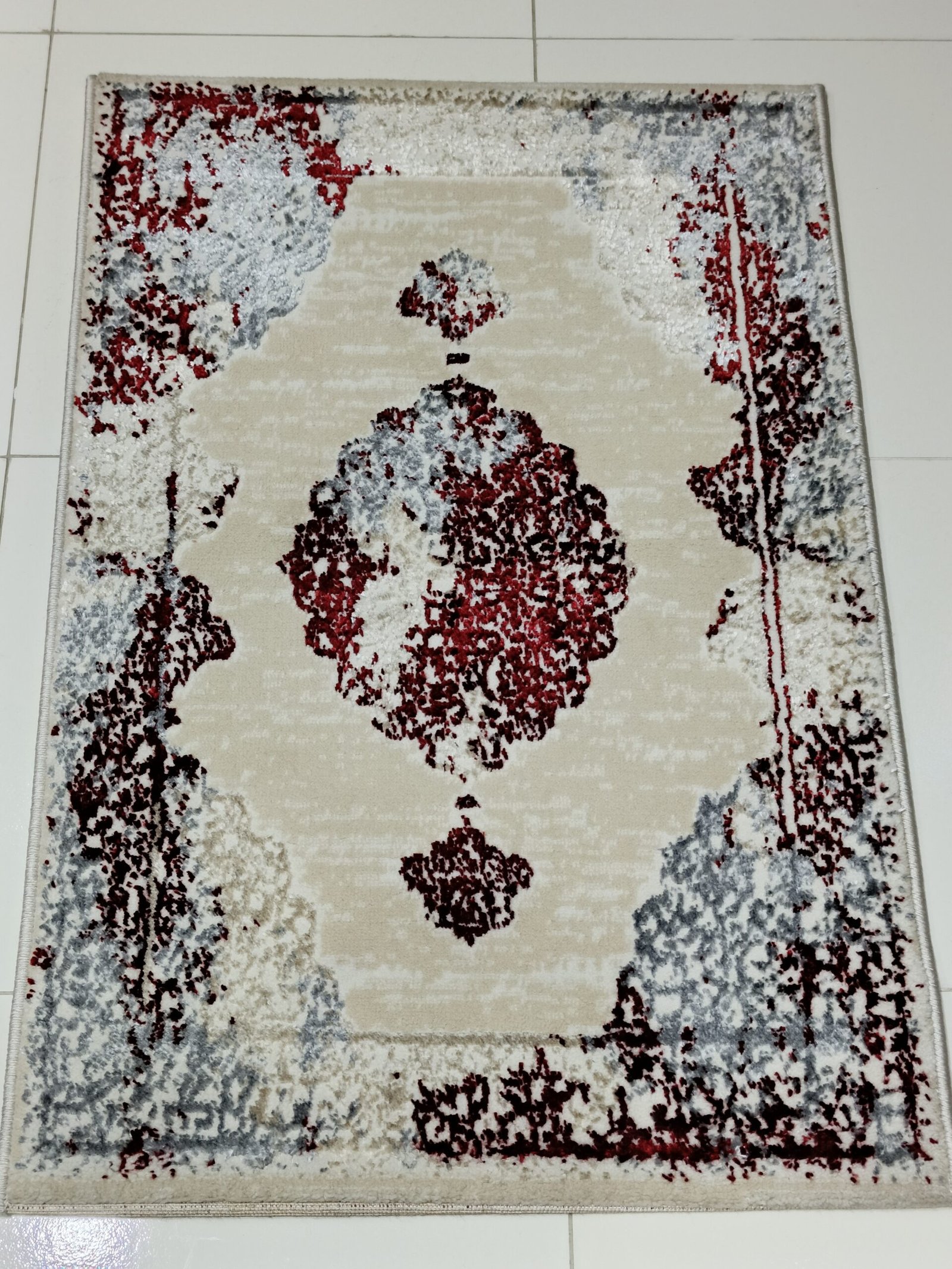 2×3 ft Turkish 3D Shiny VIP Rug – Beige Base with Maroon & Silver Pattern - Image 3
