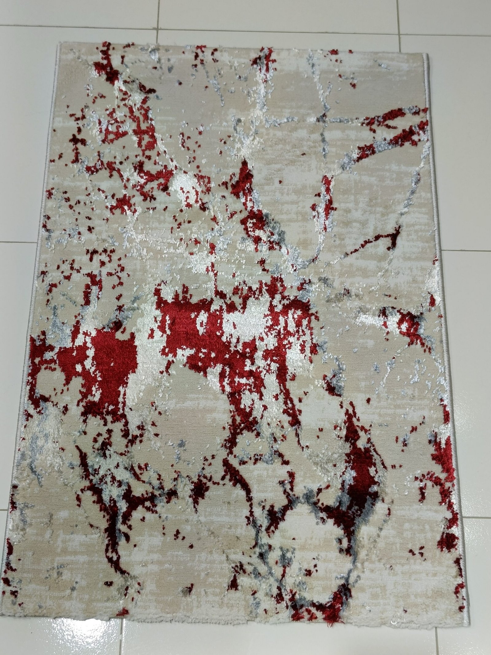 2×3 ft Turkish 3D Shiny VIP Rug – Beige with Red & Silver Abstract Design