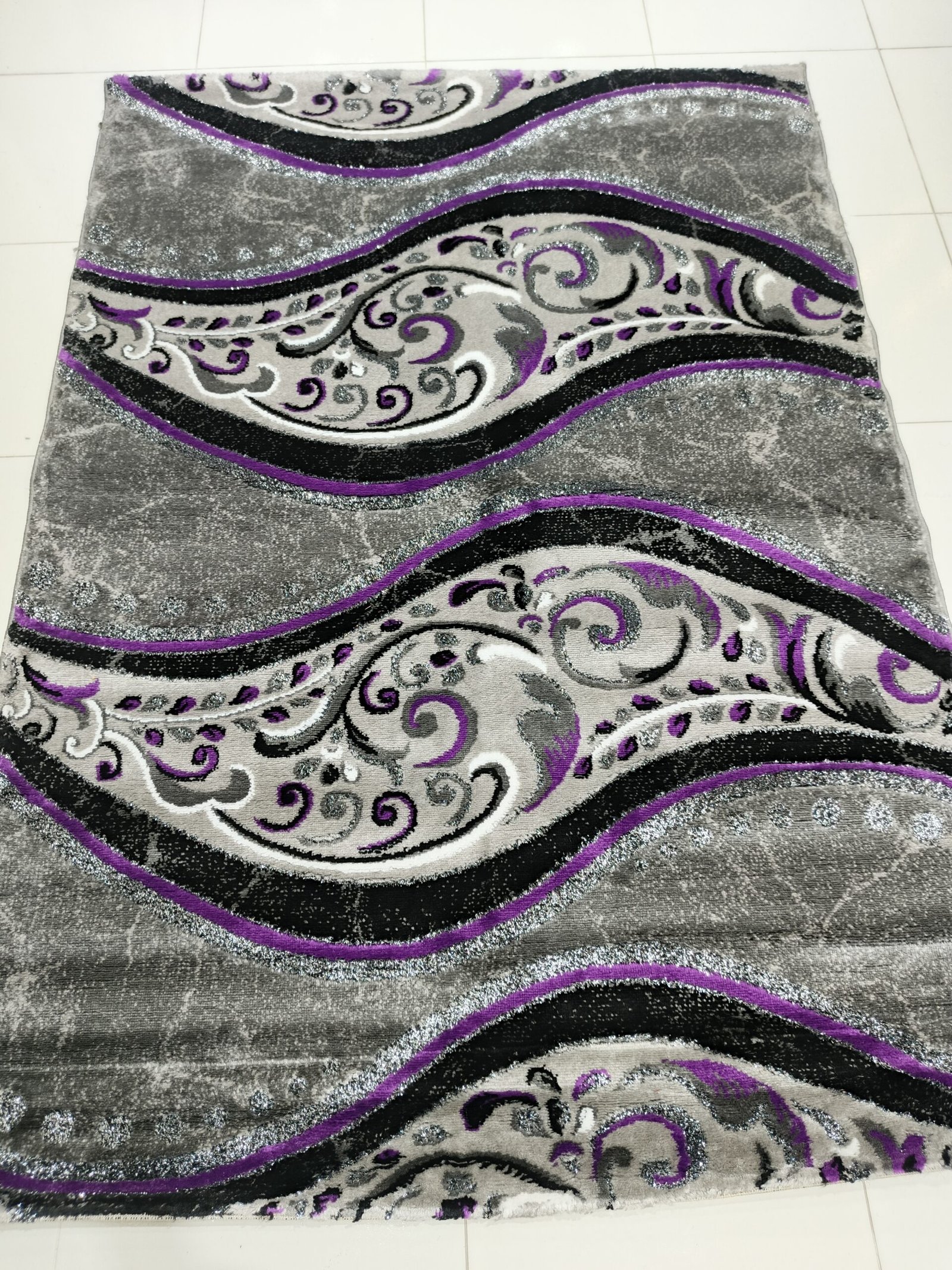 “Safir Wave Luxe” – 4×6 ft Turkish Premium Carpet (Gray Lilac Elegance, Soft & Shiny Texture)