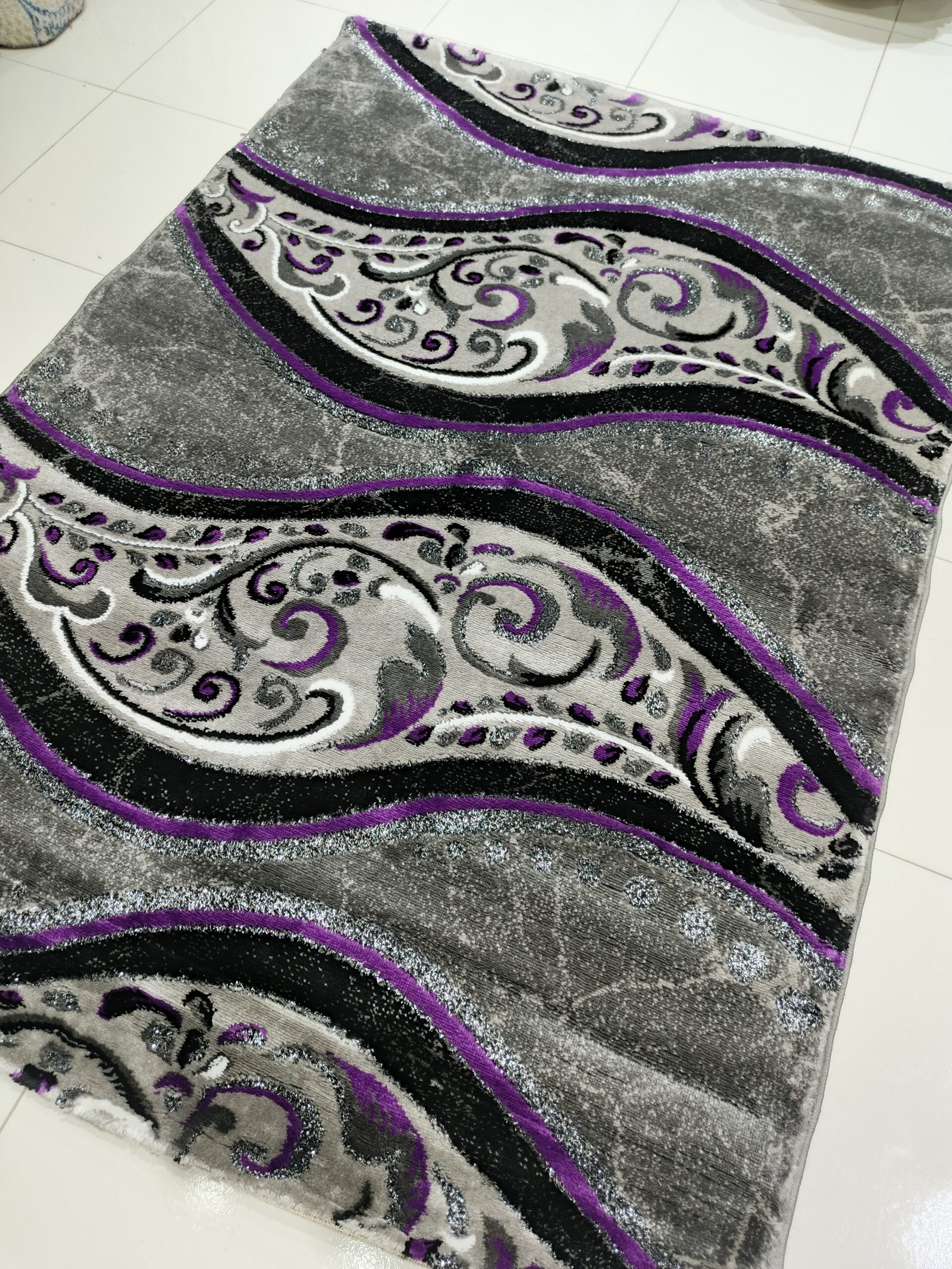 “Safir Wave Luxe” – 4×6 ft Turkish Premium Carpet (Gray Lilac Elegance, Soft & Shiny Texture) - Image 3