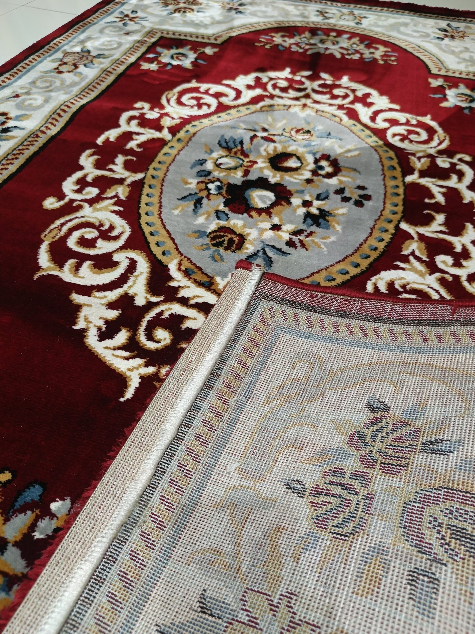 “Shalimar Royale” – 4×6 ft Turkish Heavy Premium Carpet (Classic Maroon Elegance, Luxurious Floral Design) - Image 7